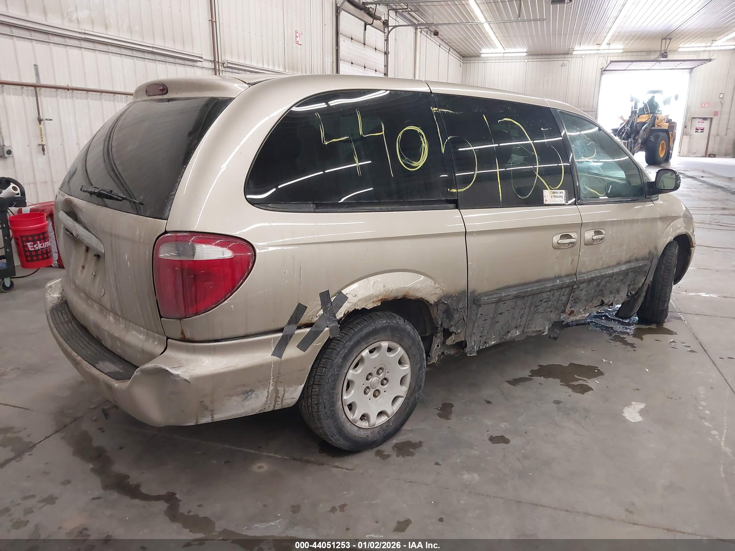 CHRYSLER TOWN image 4
