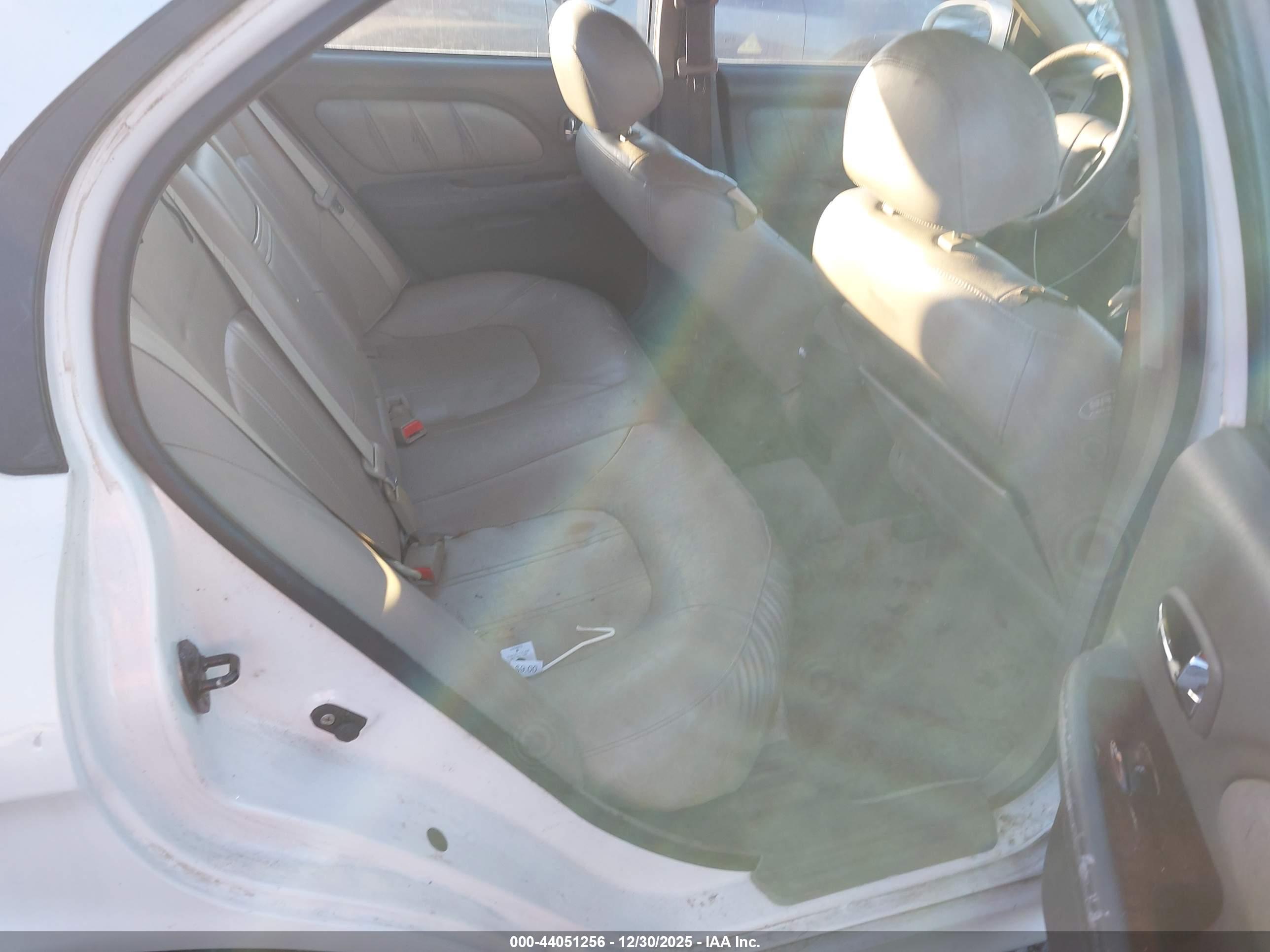 HYUNDAI SONATA image 8