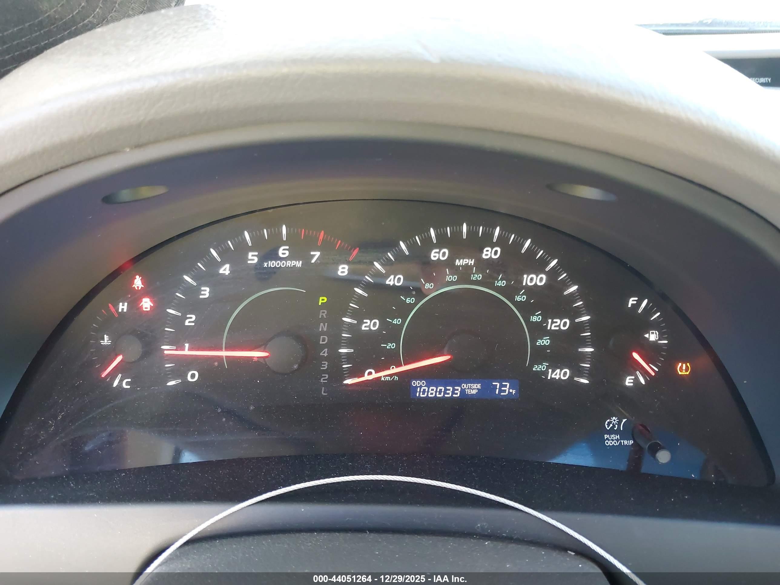 TOYOTA CAMRY image 7