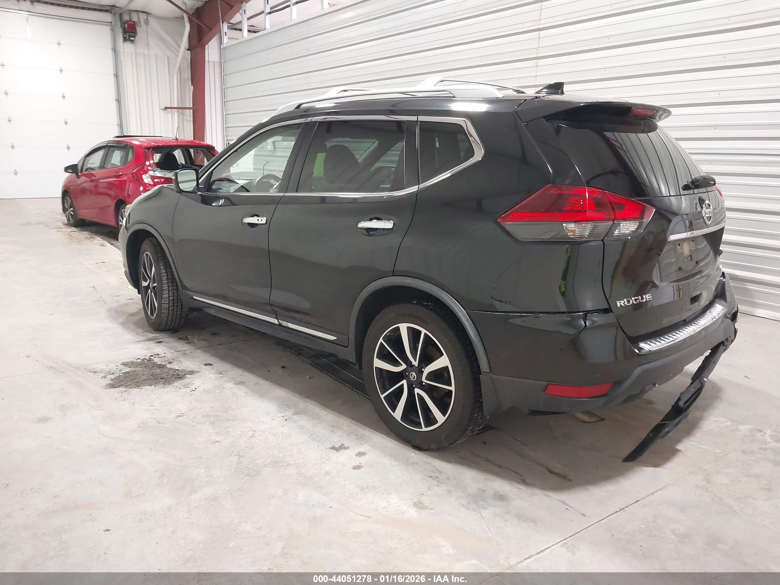 NISSAN ROGUE image 3