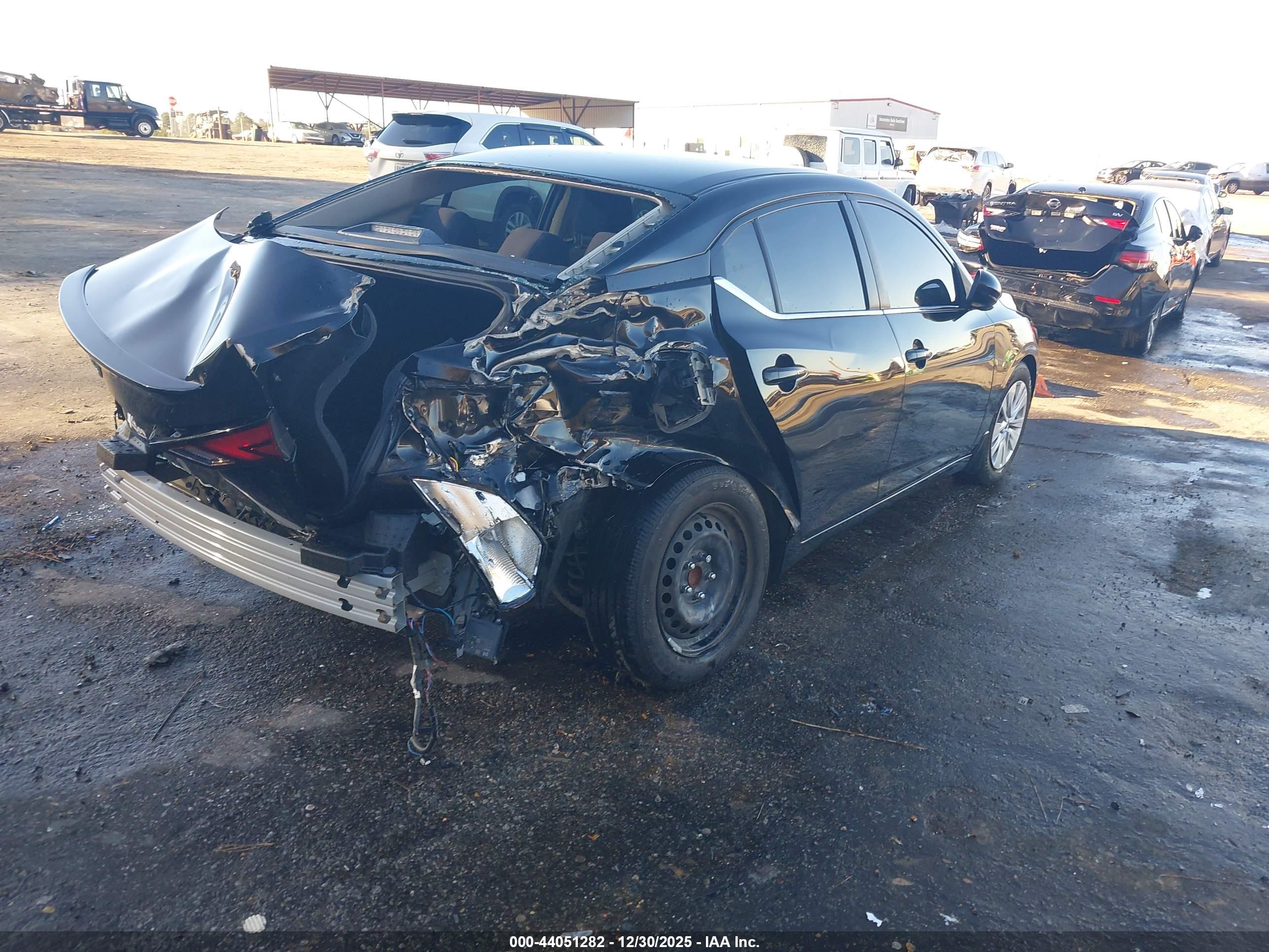 NISSAN SENTRA image 4
