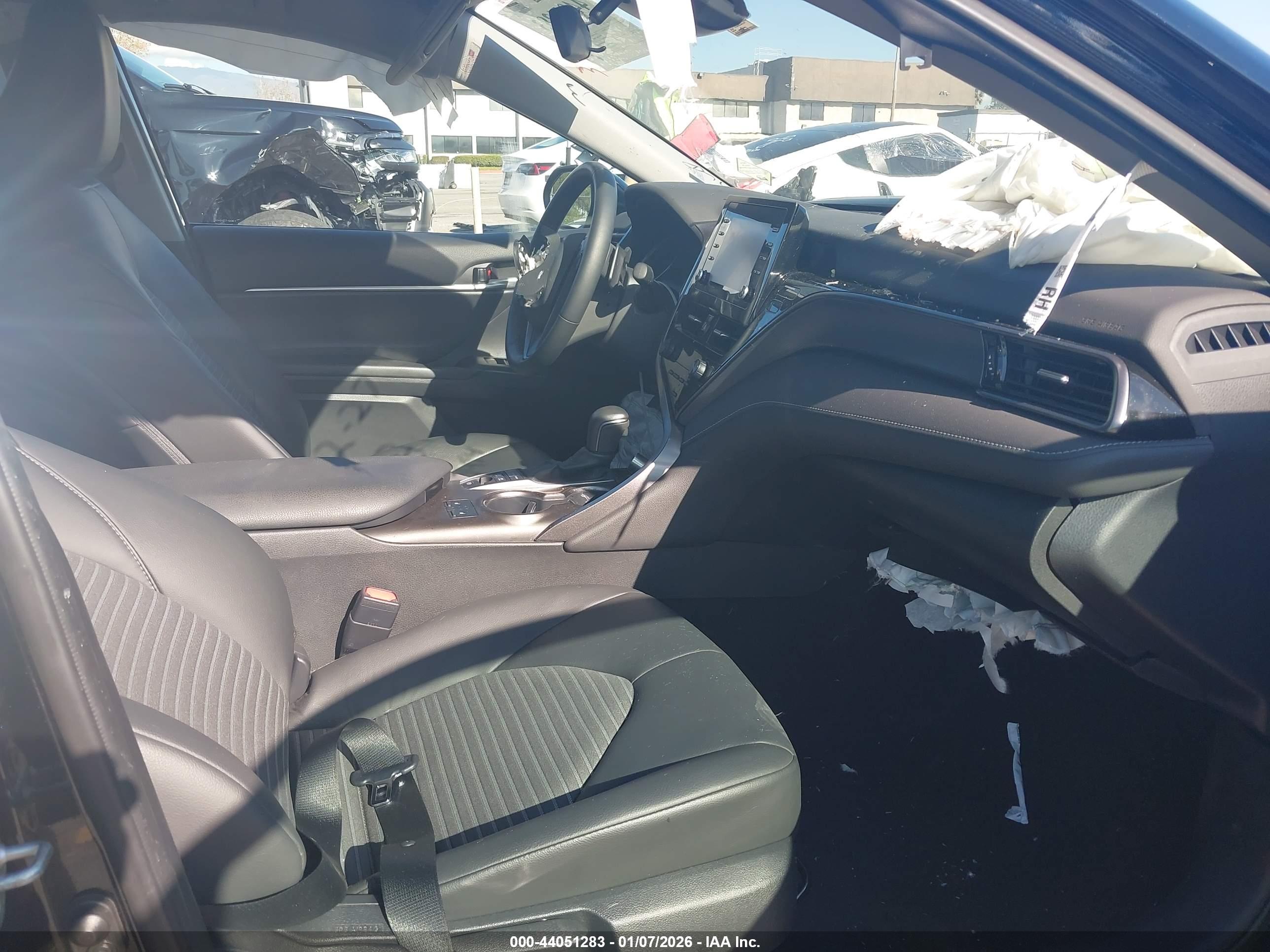 TOYOTA CAMRY image 5