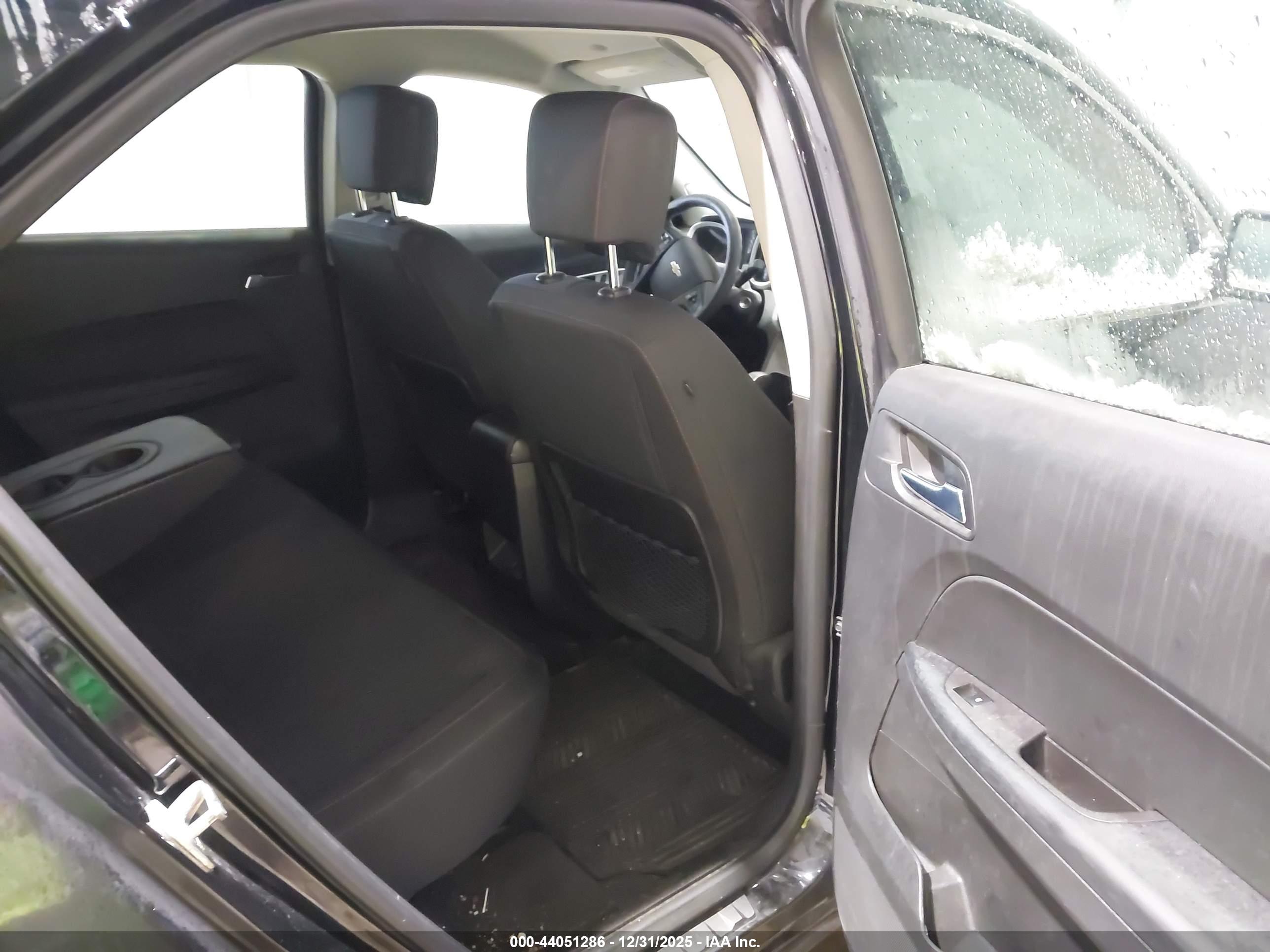 CHEVROLET EQUINOX image 8