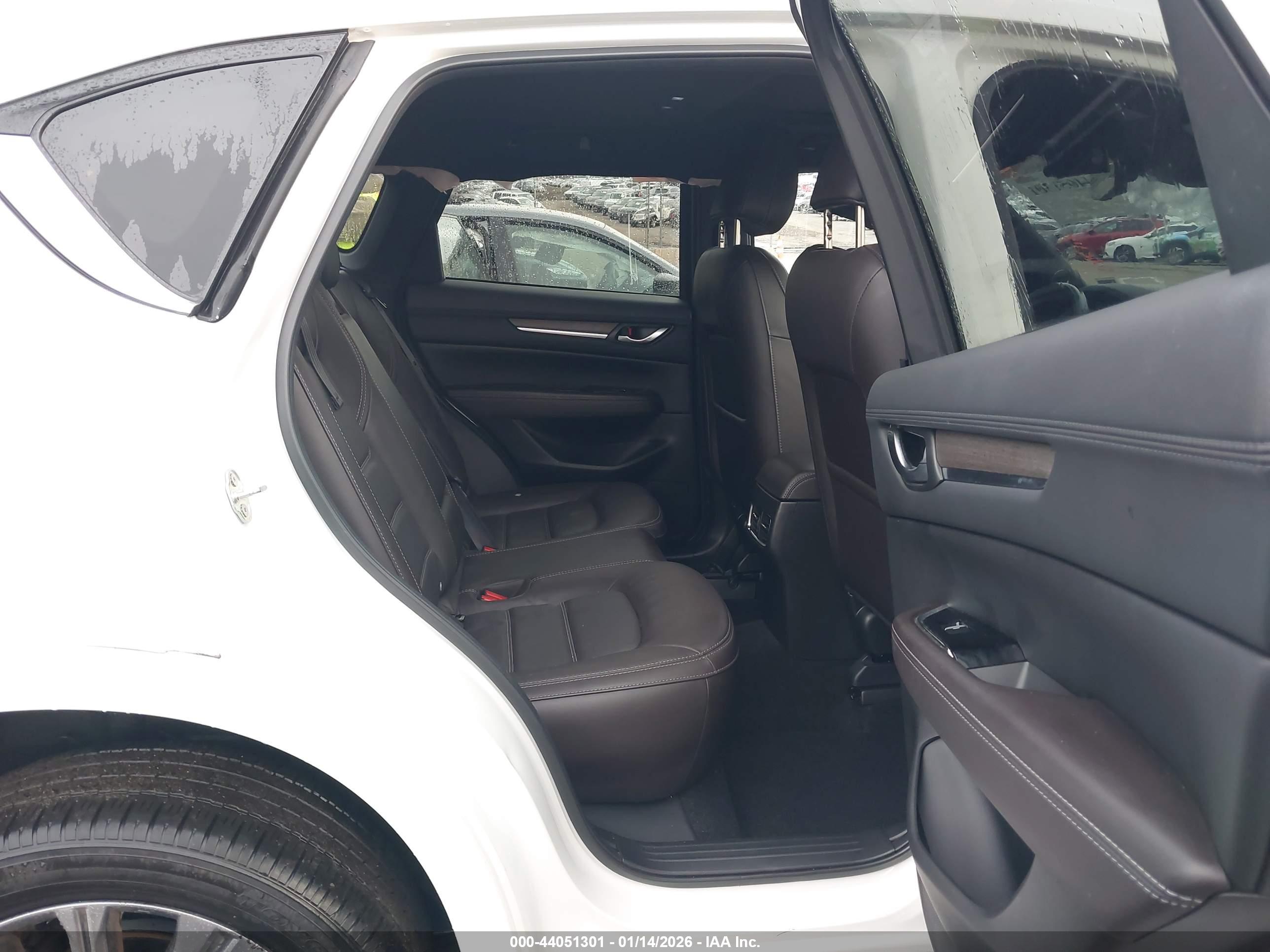 MAZDA CX-5 image 8