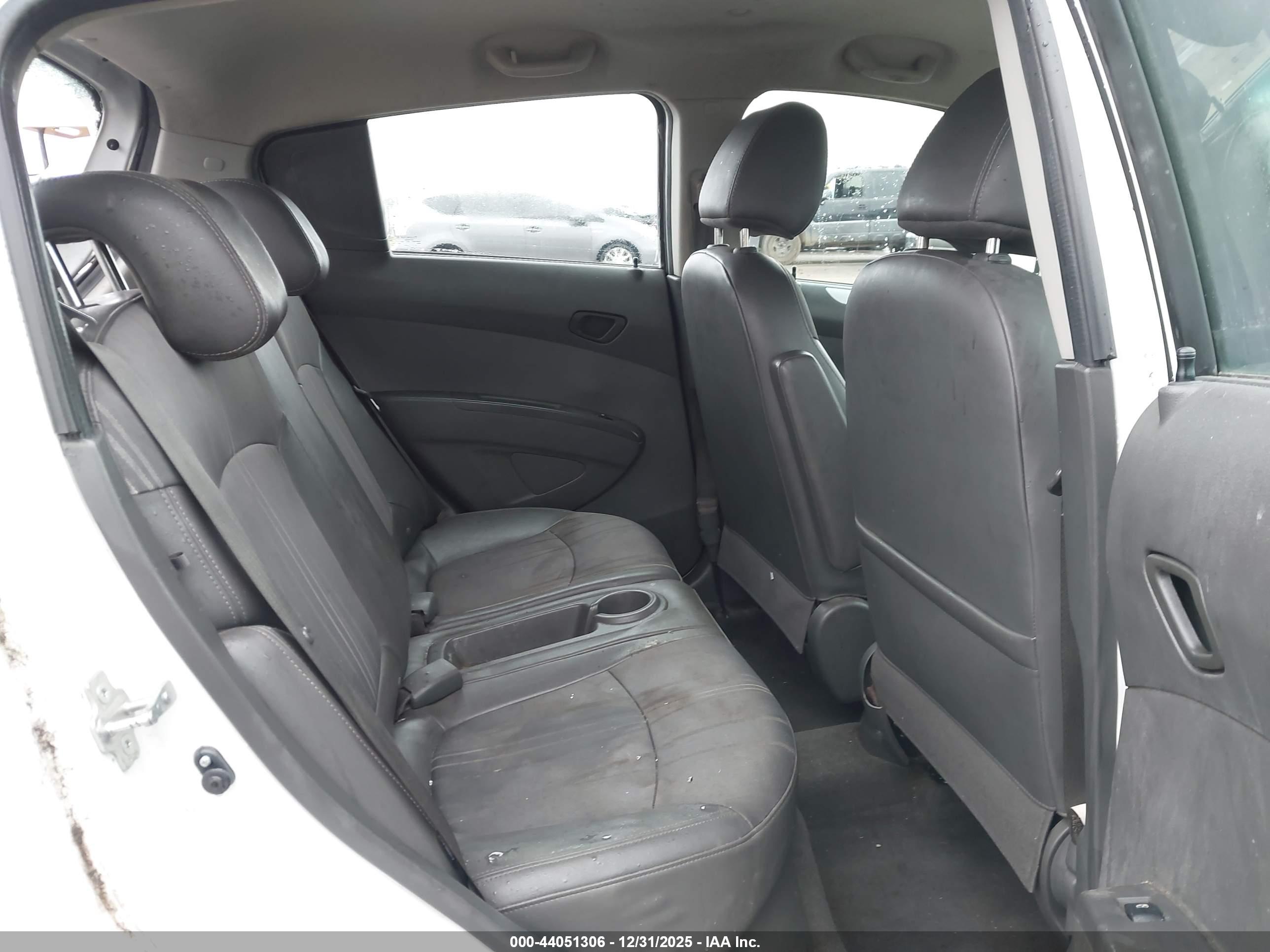 CHEVROLET SPARK image 8