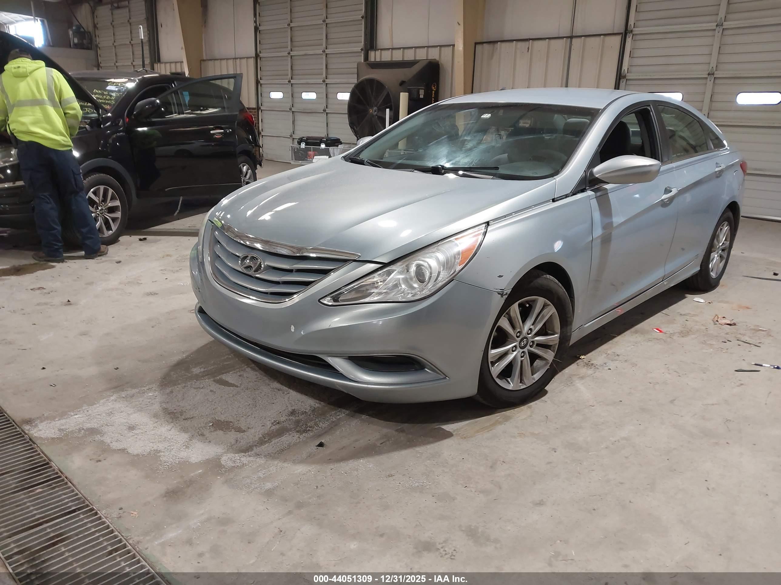 HYUNDAI SONATA image 2