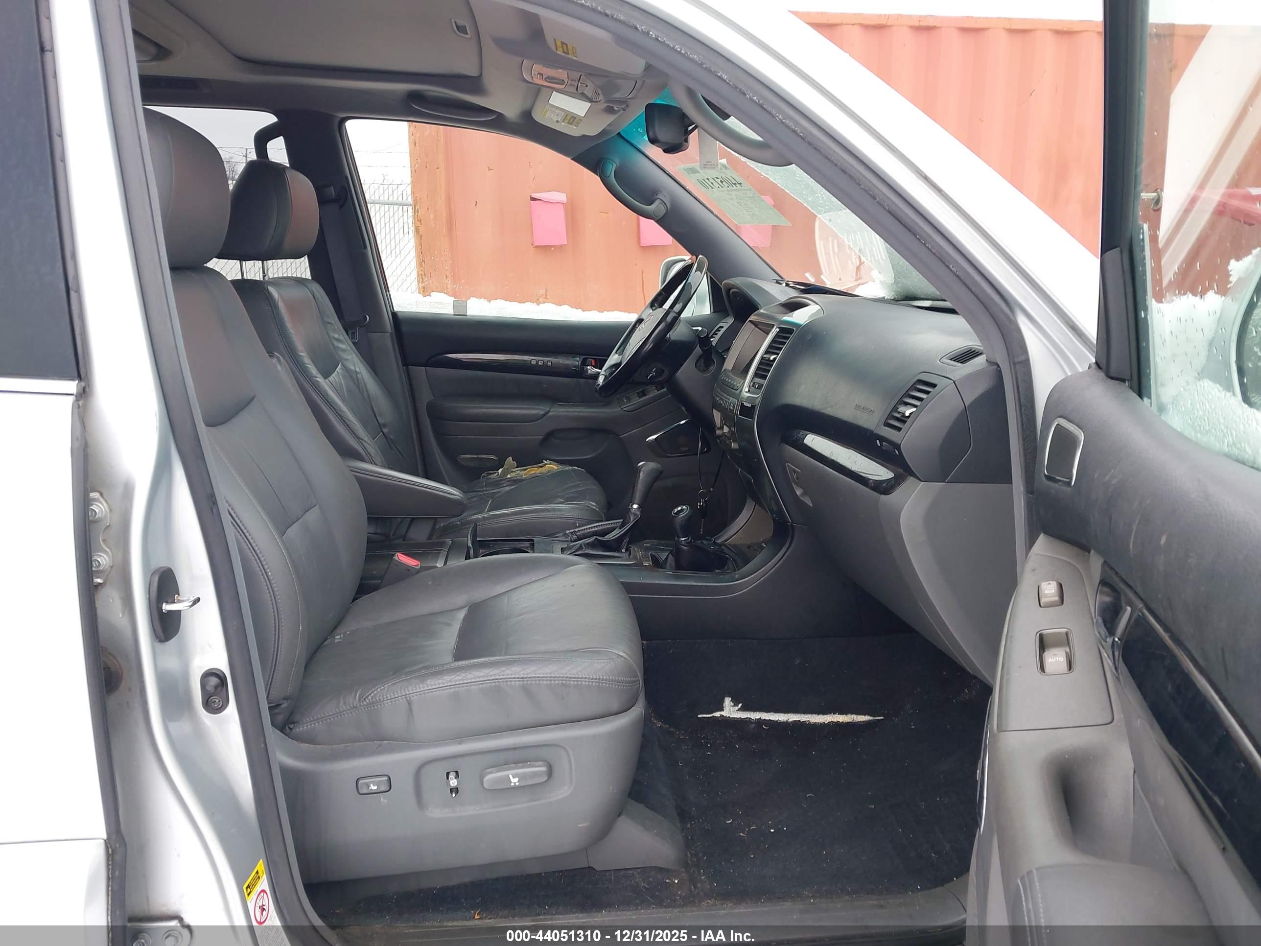 LEXUS GX image 5