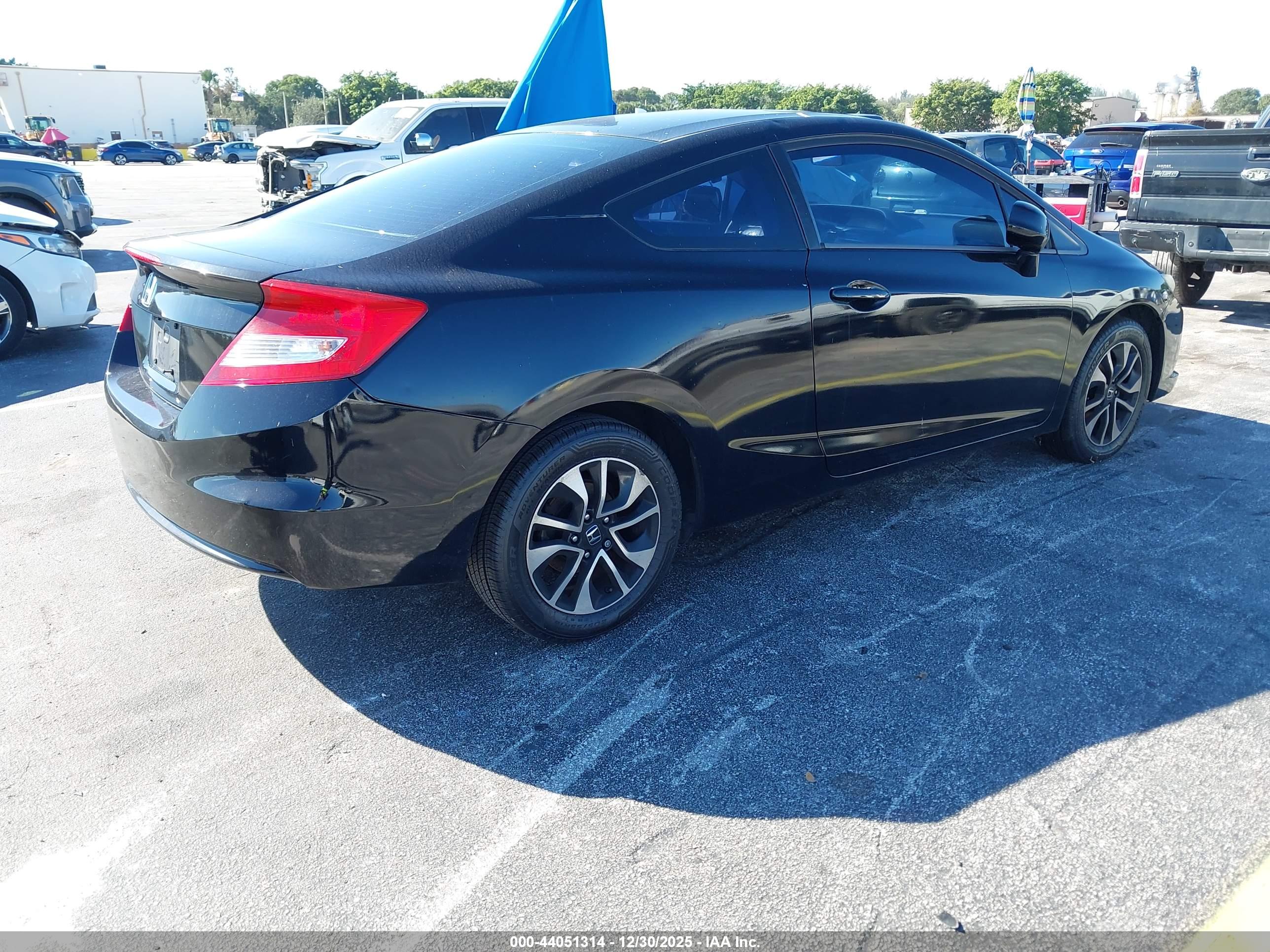 HONDA CIVIC image 4