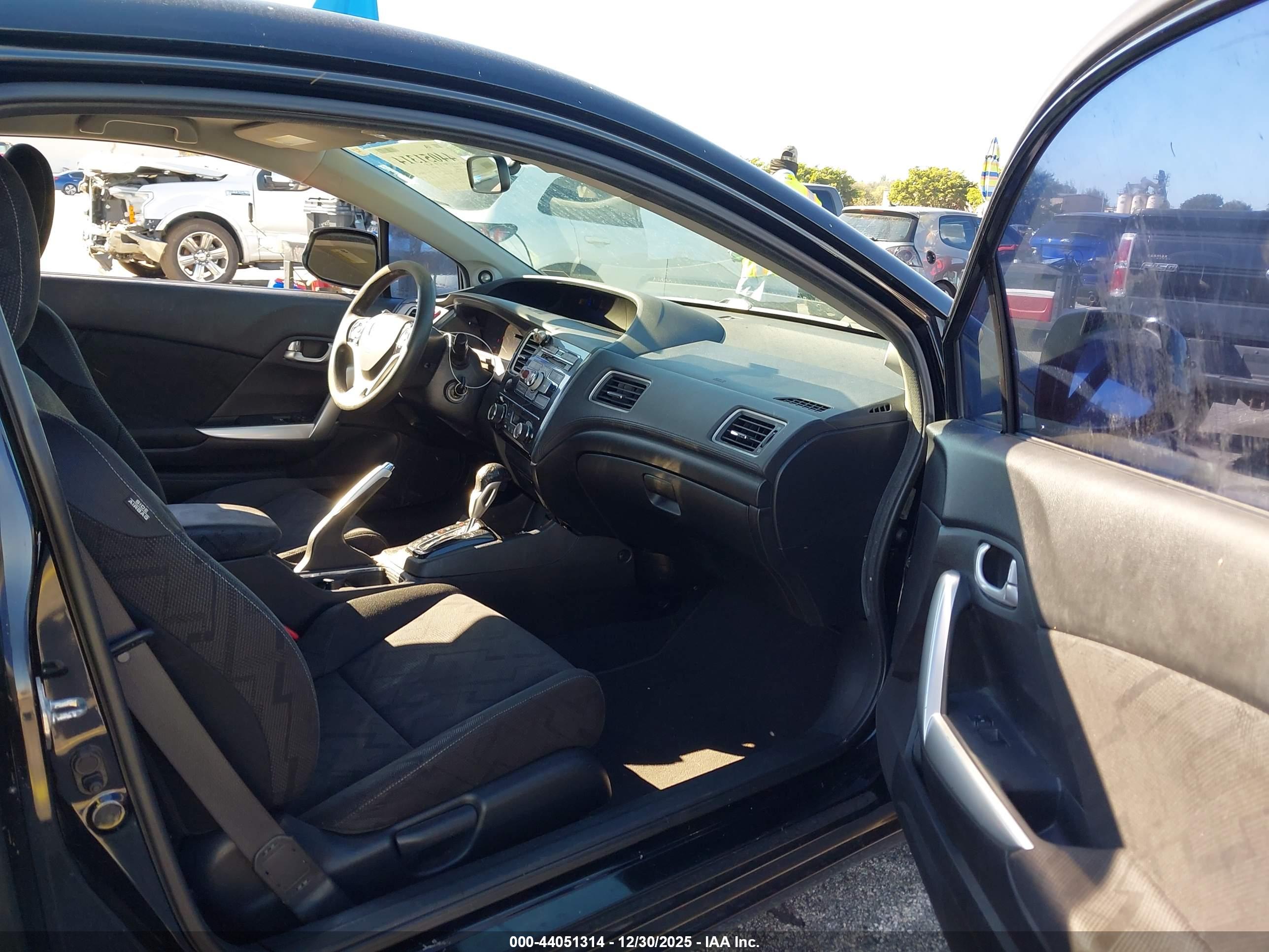 HONDA CIVIC image 5