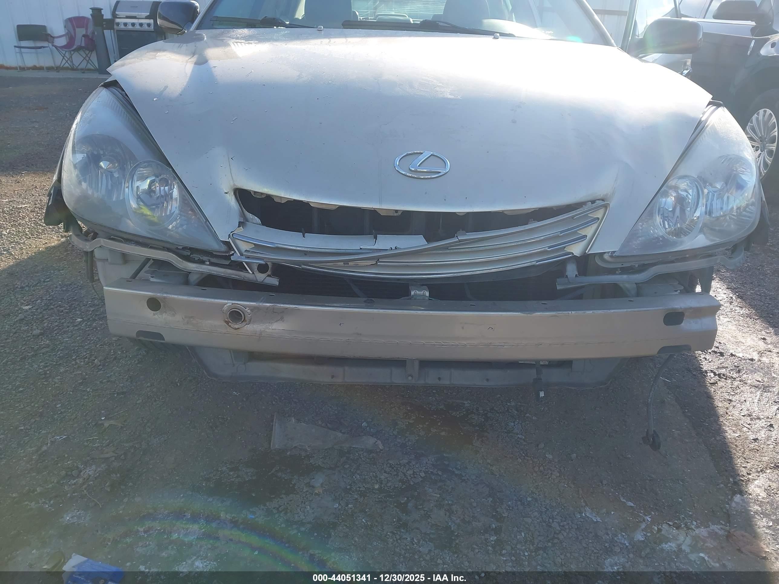 LEXUS ES image 6