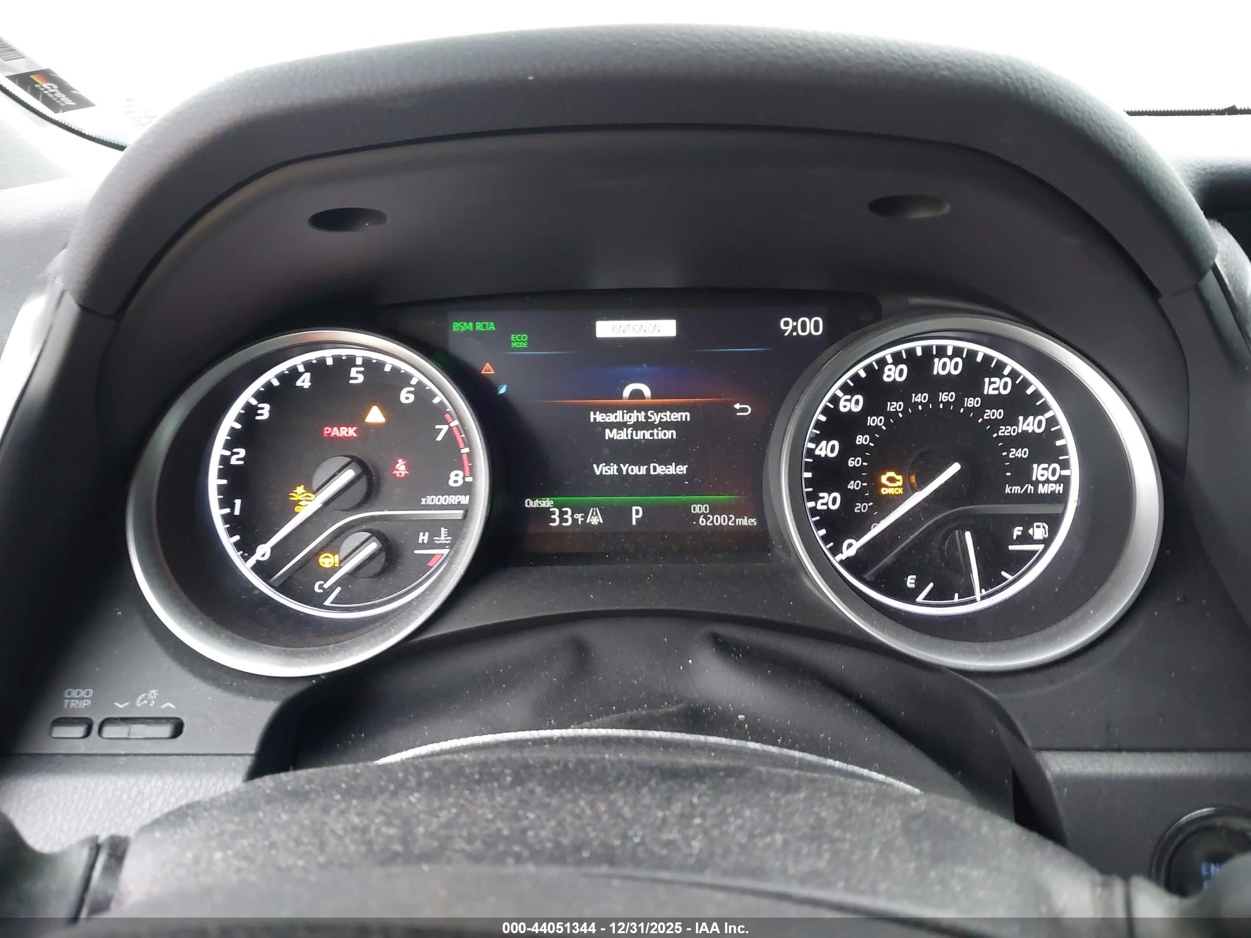 TOYOTA CAMRY image 7