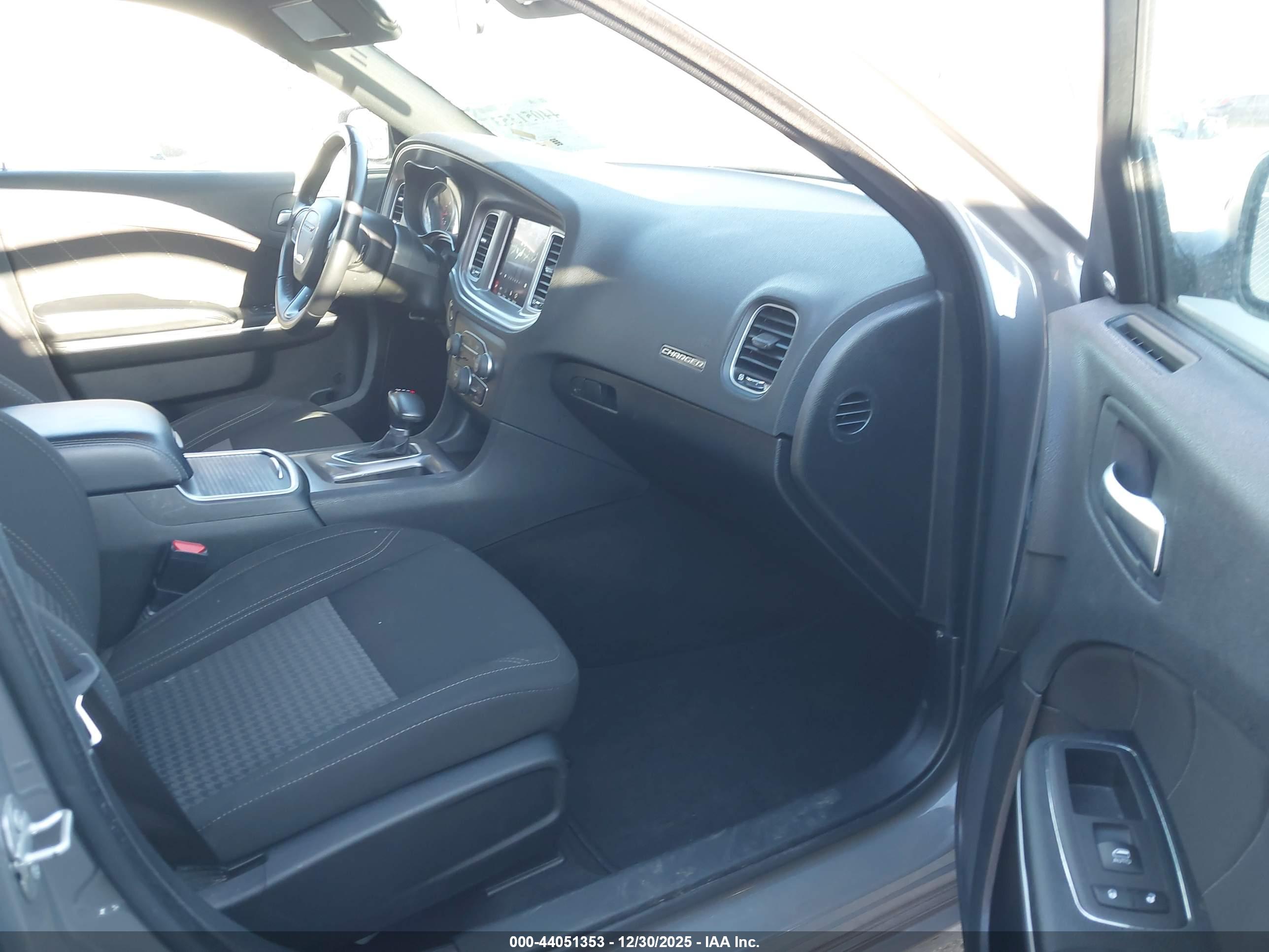DODGE CHARGER image 5