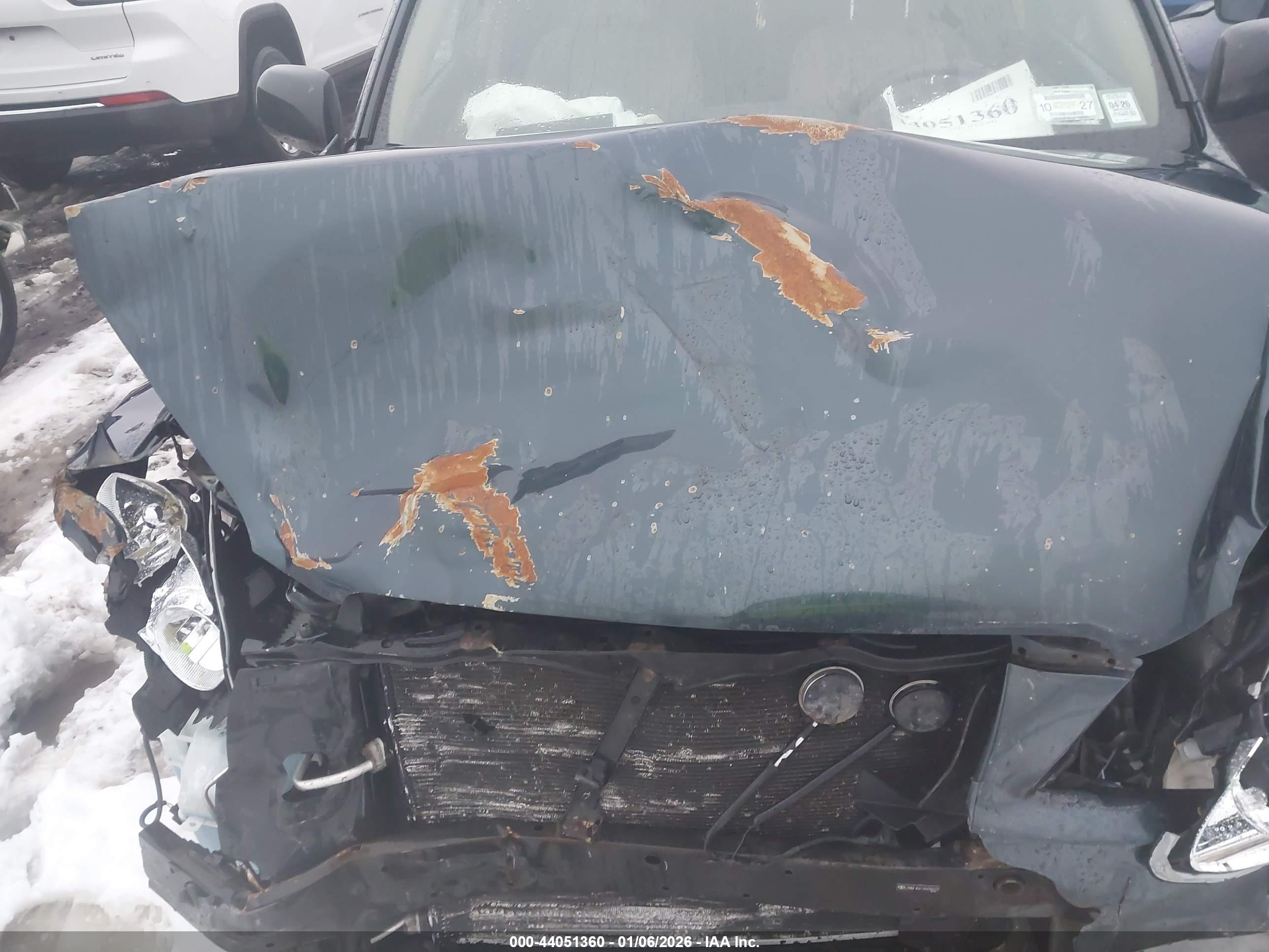 TOYOTA RAV4 image 6