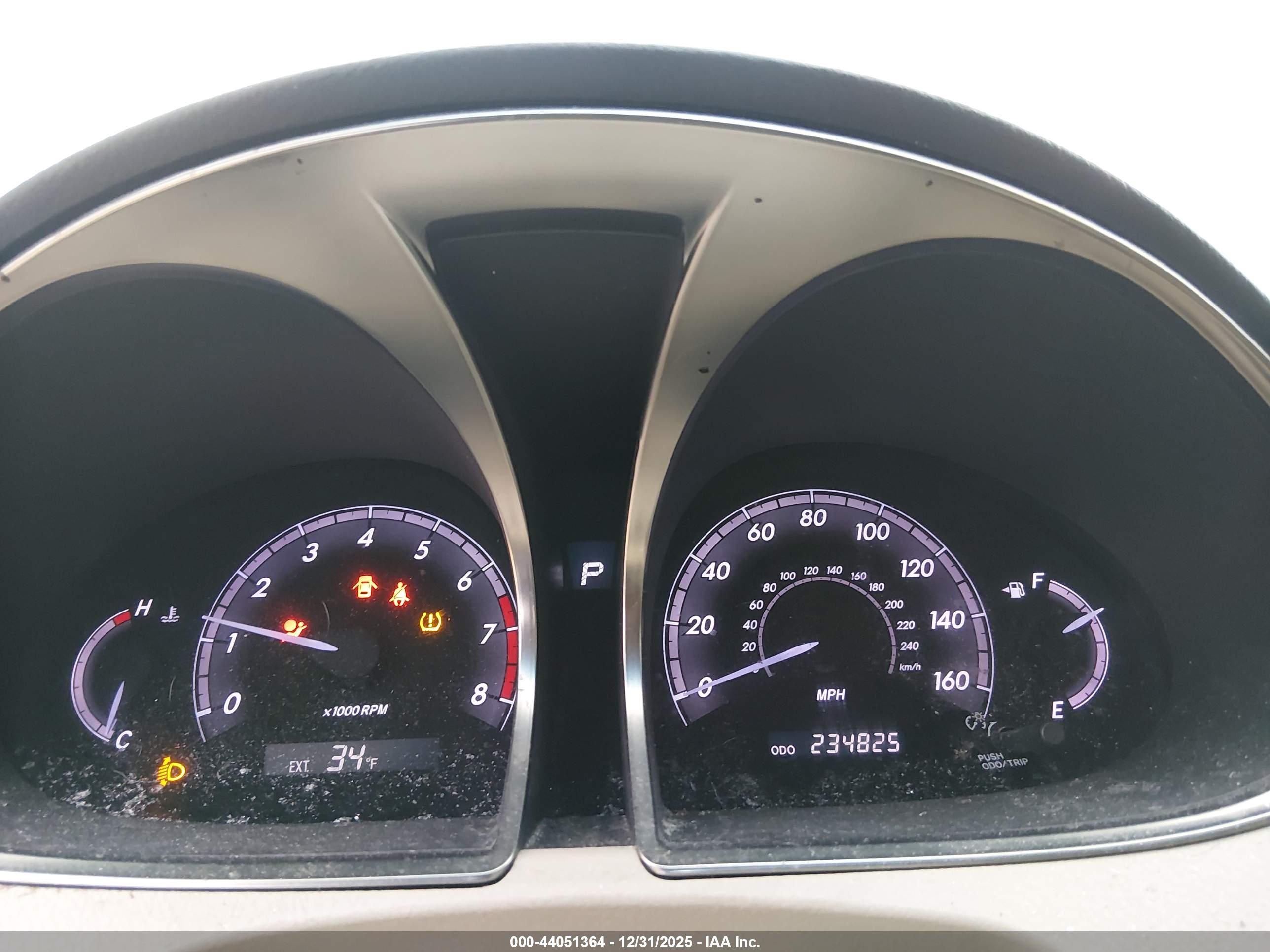 TOYOTA AVALON image 7