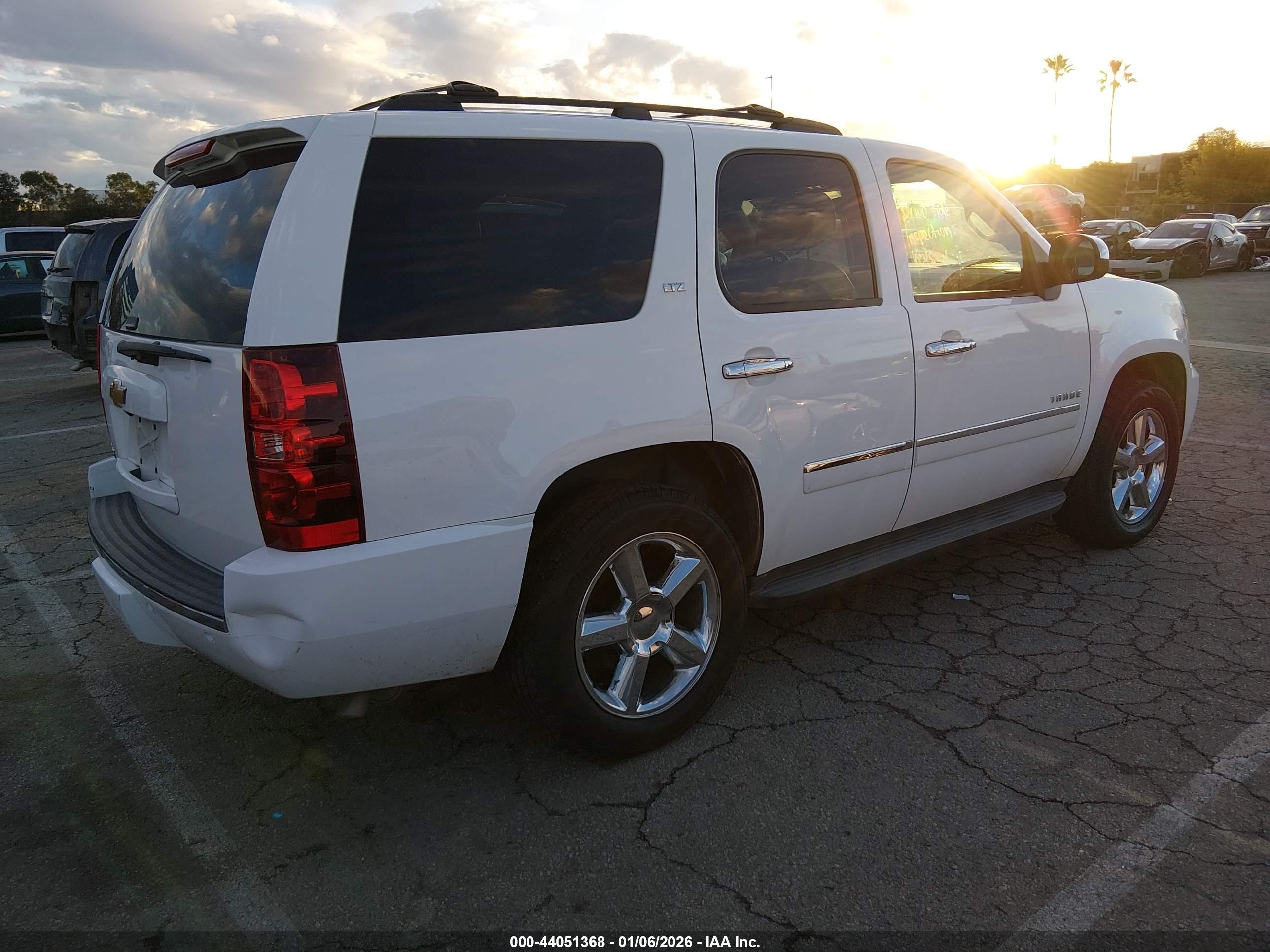 CHEVROLET TAHOE image 4