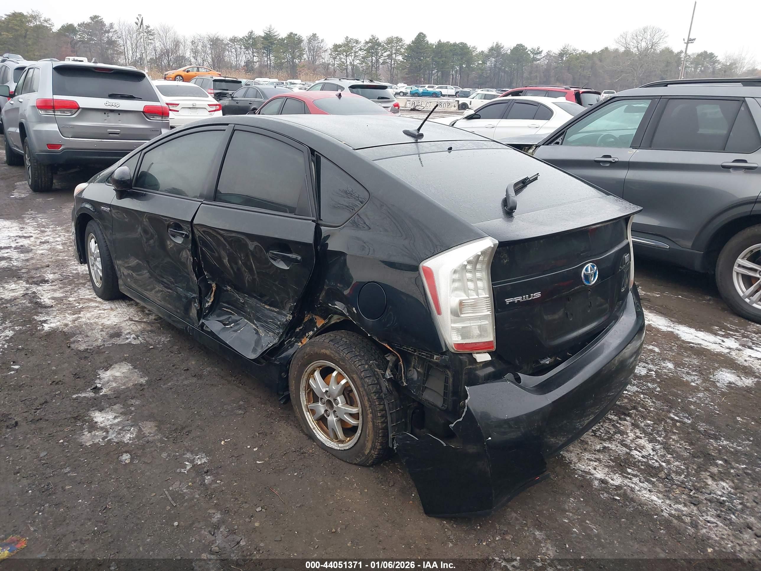 TOYOTA PRIUS image 6