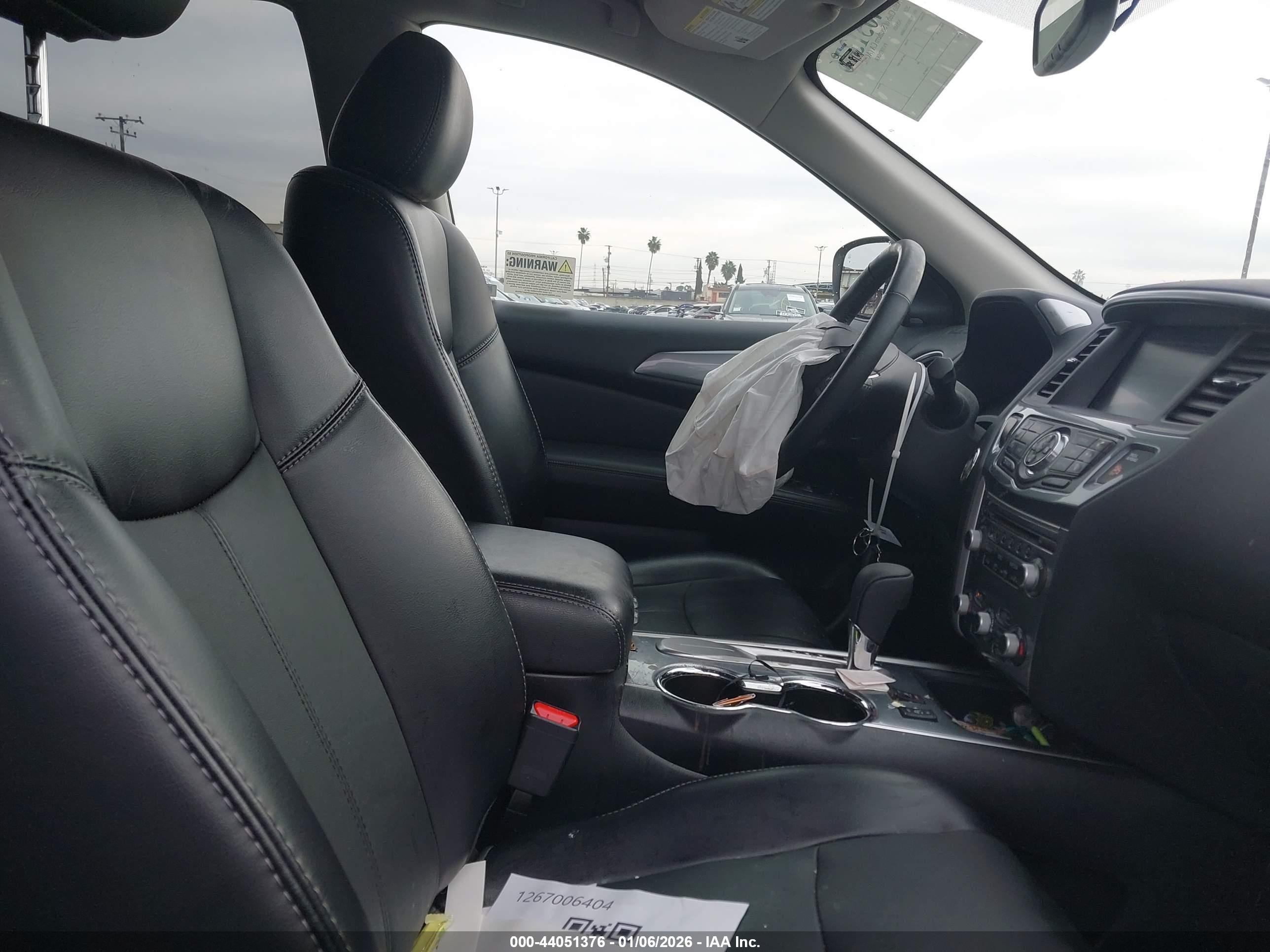 NISSAN PATHFINDER image 5