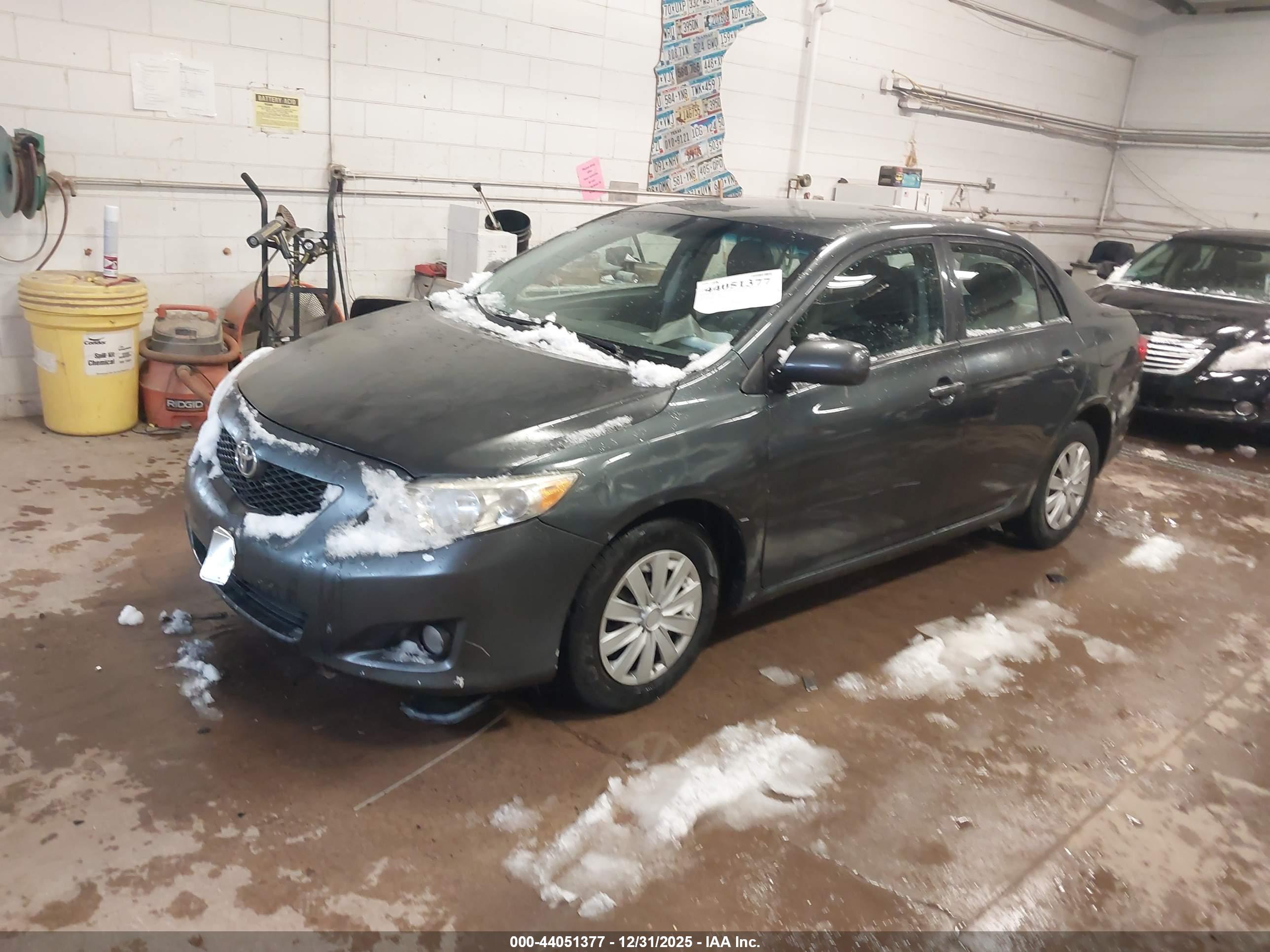 TOYOTA COROLLA image 2