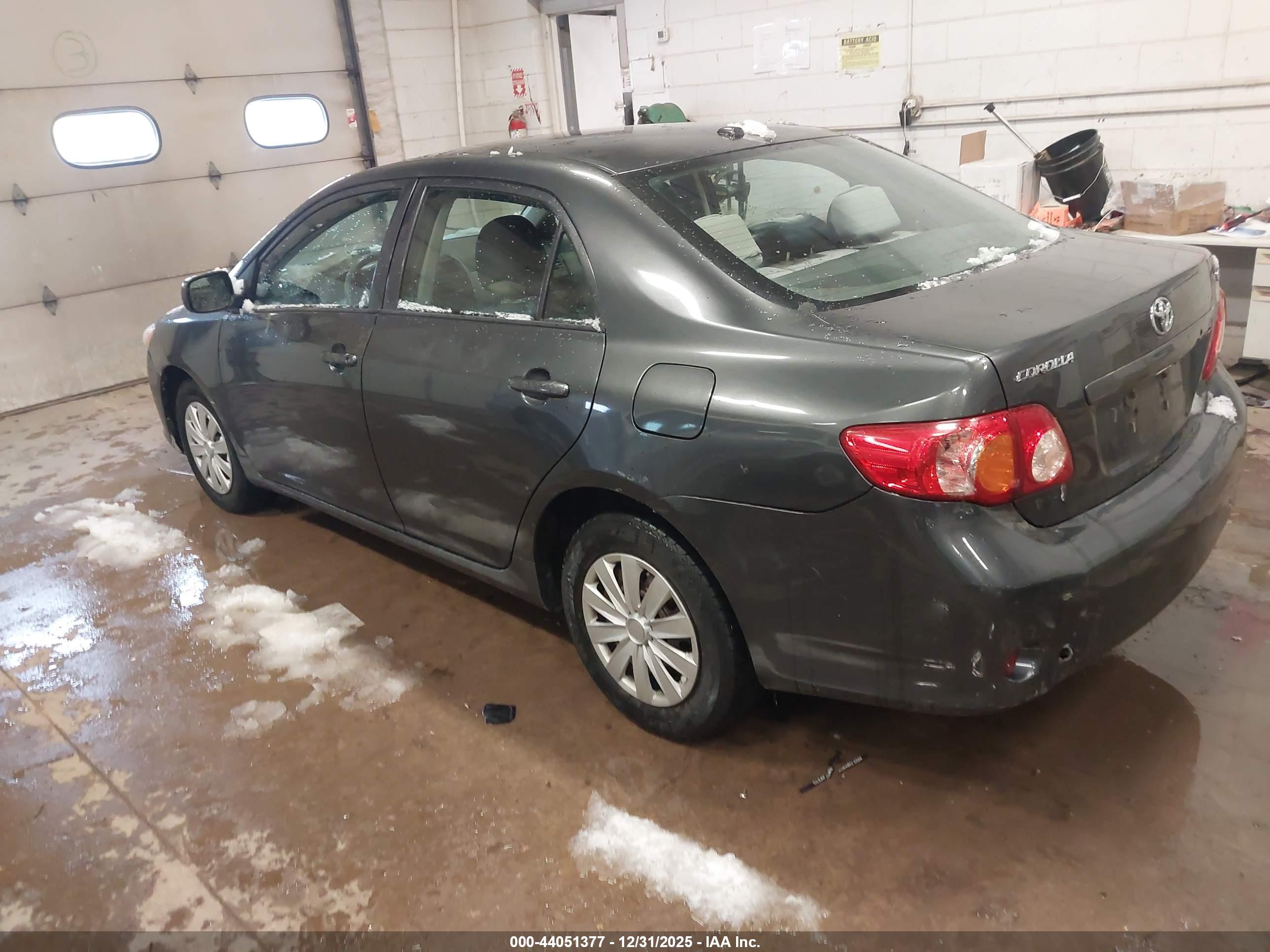 TOYOTA COROLLA image 3