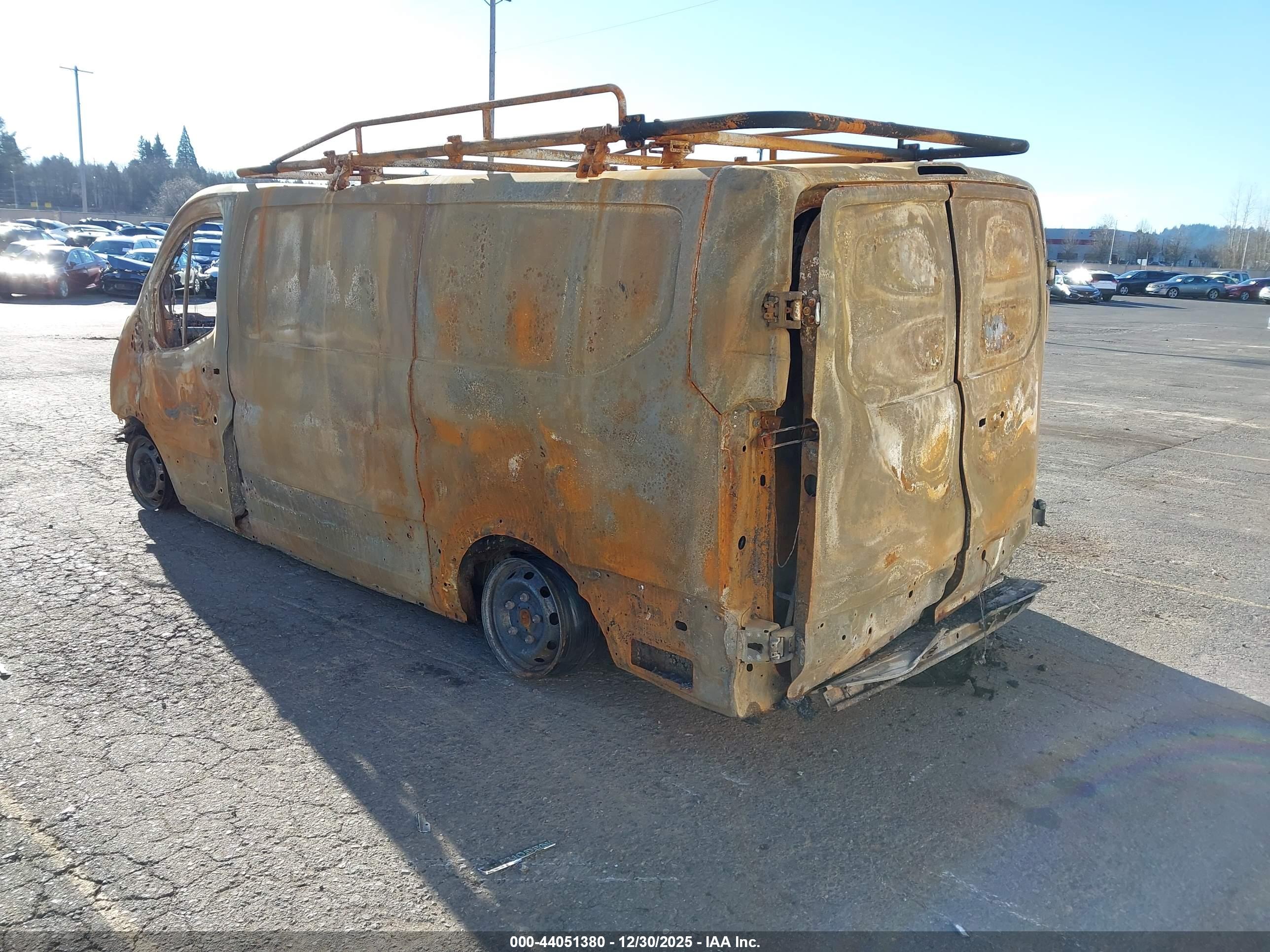 FORD TRANSIT-150 image 3