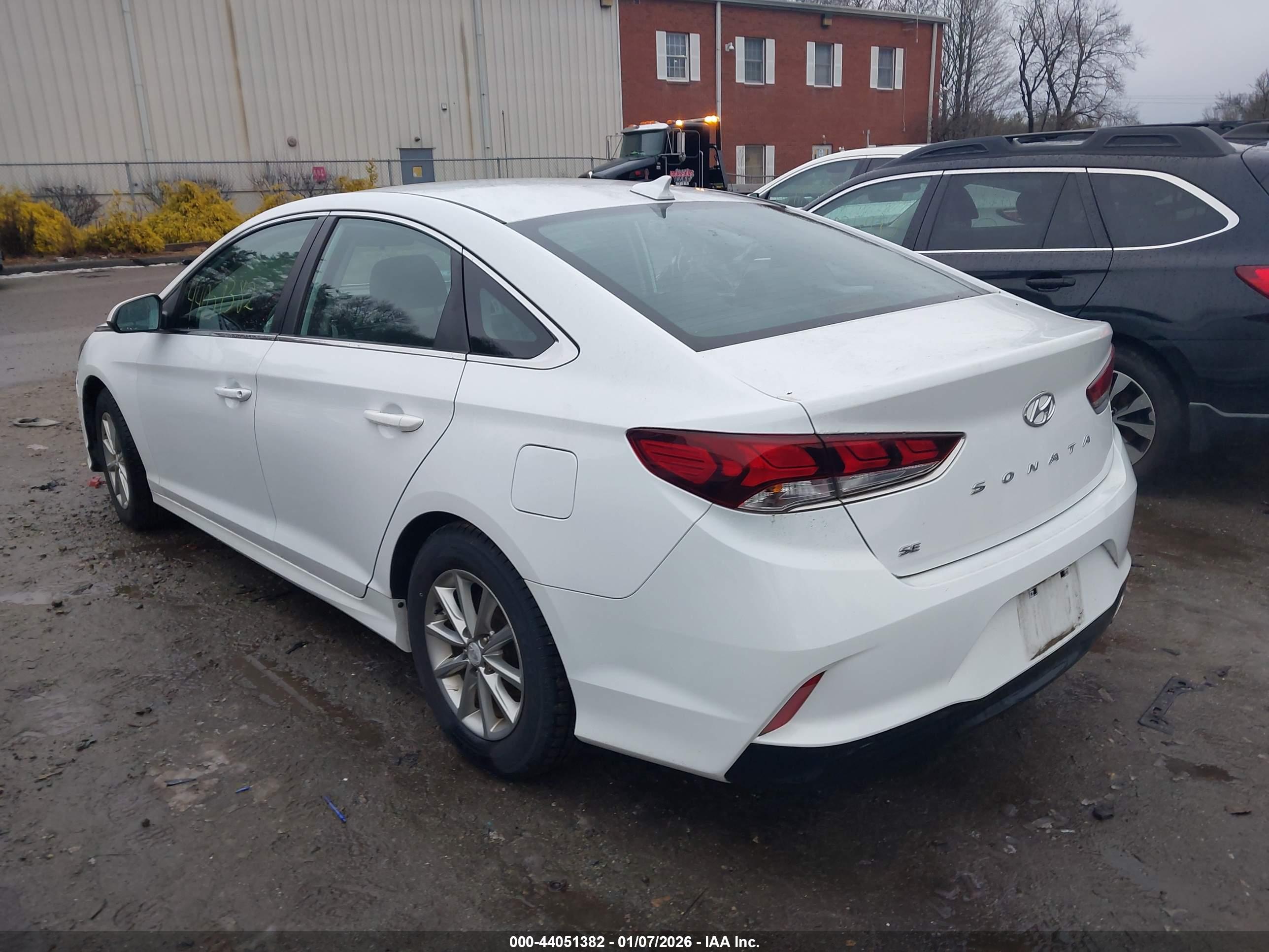 HYUNDAI SONATA image 3