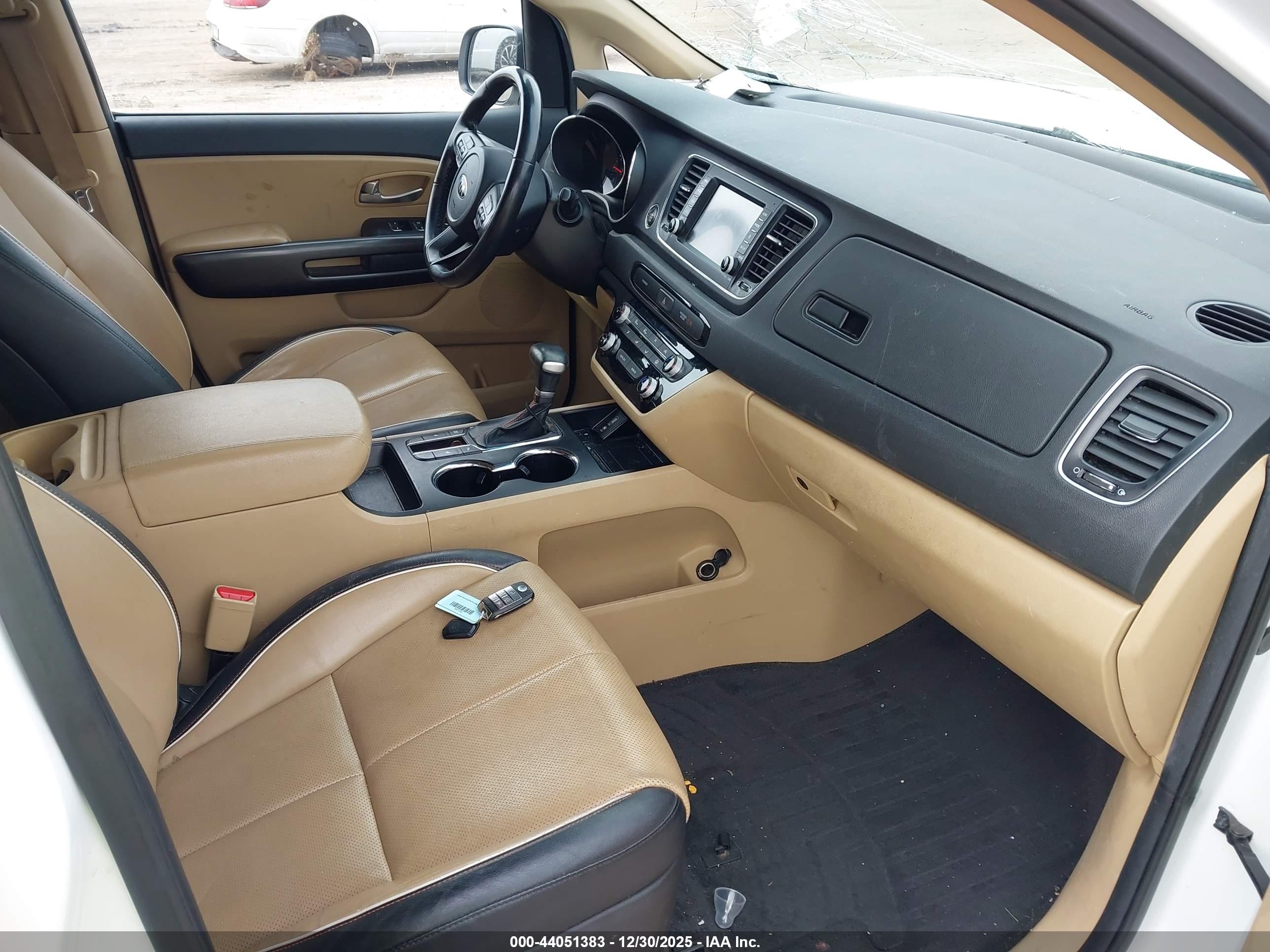 KIA SEDONA image 5