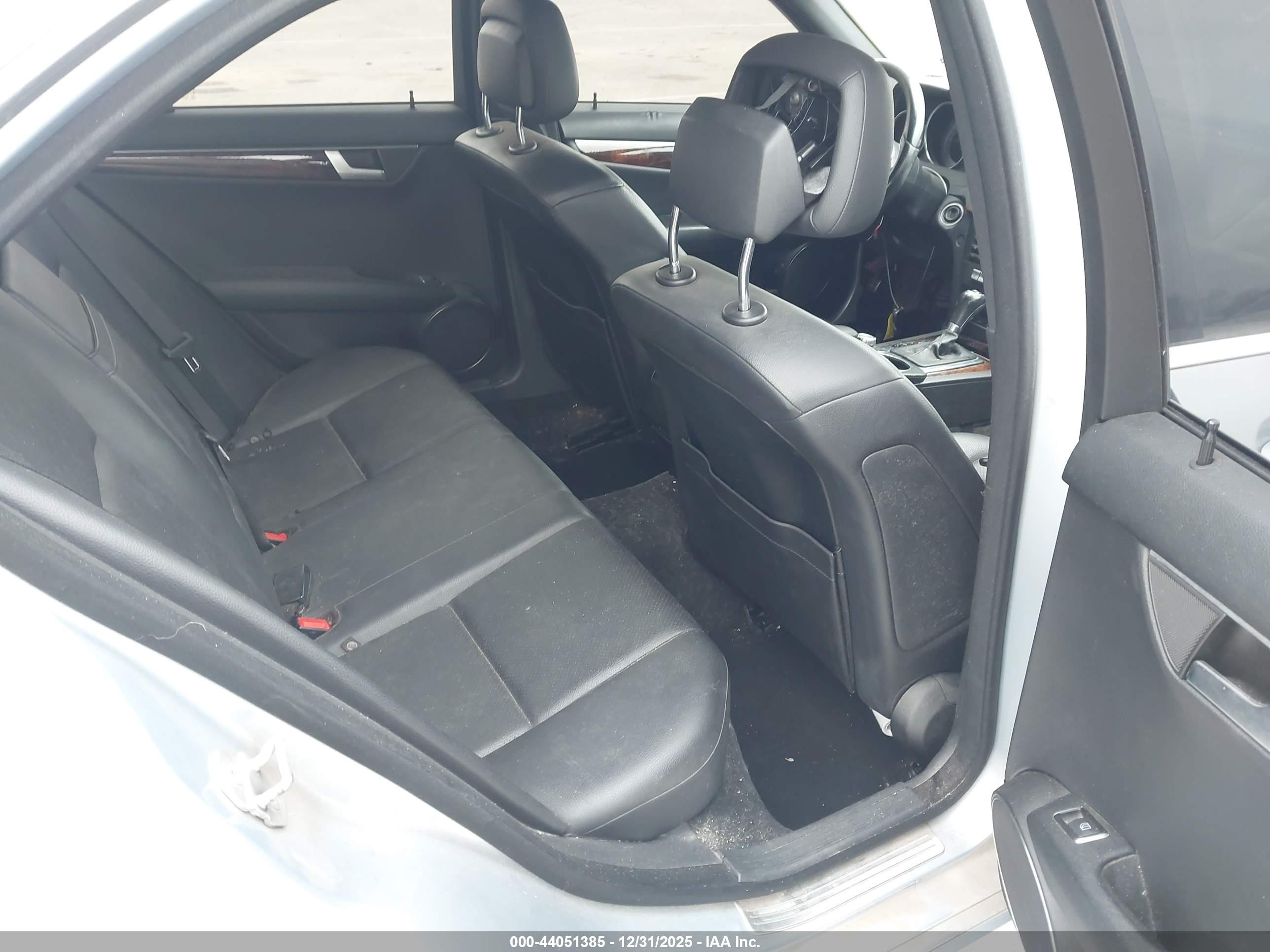 MERCEDES-BENZ C image 8