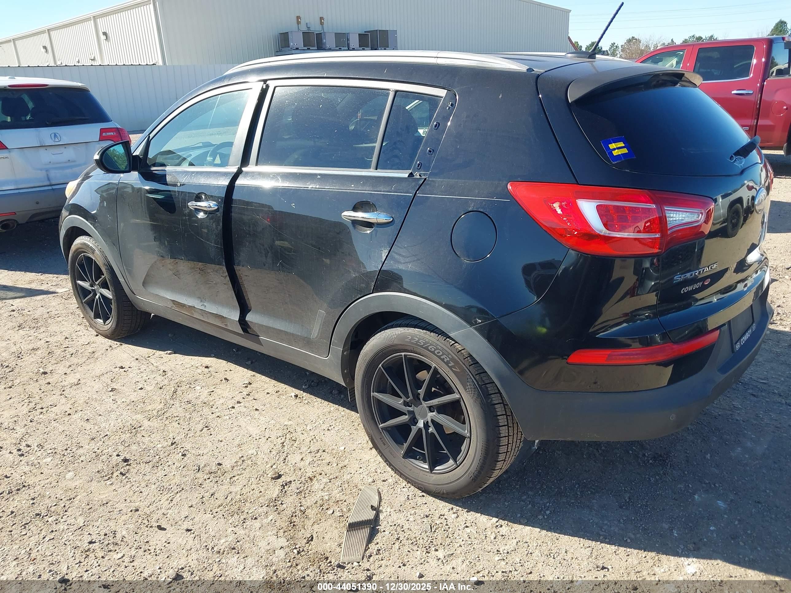 KIA SPORTAGE image 3