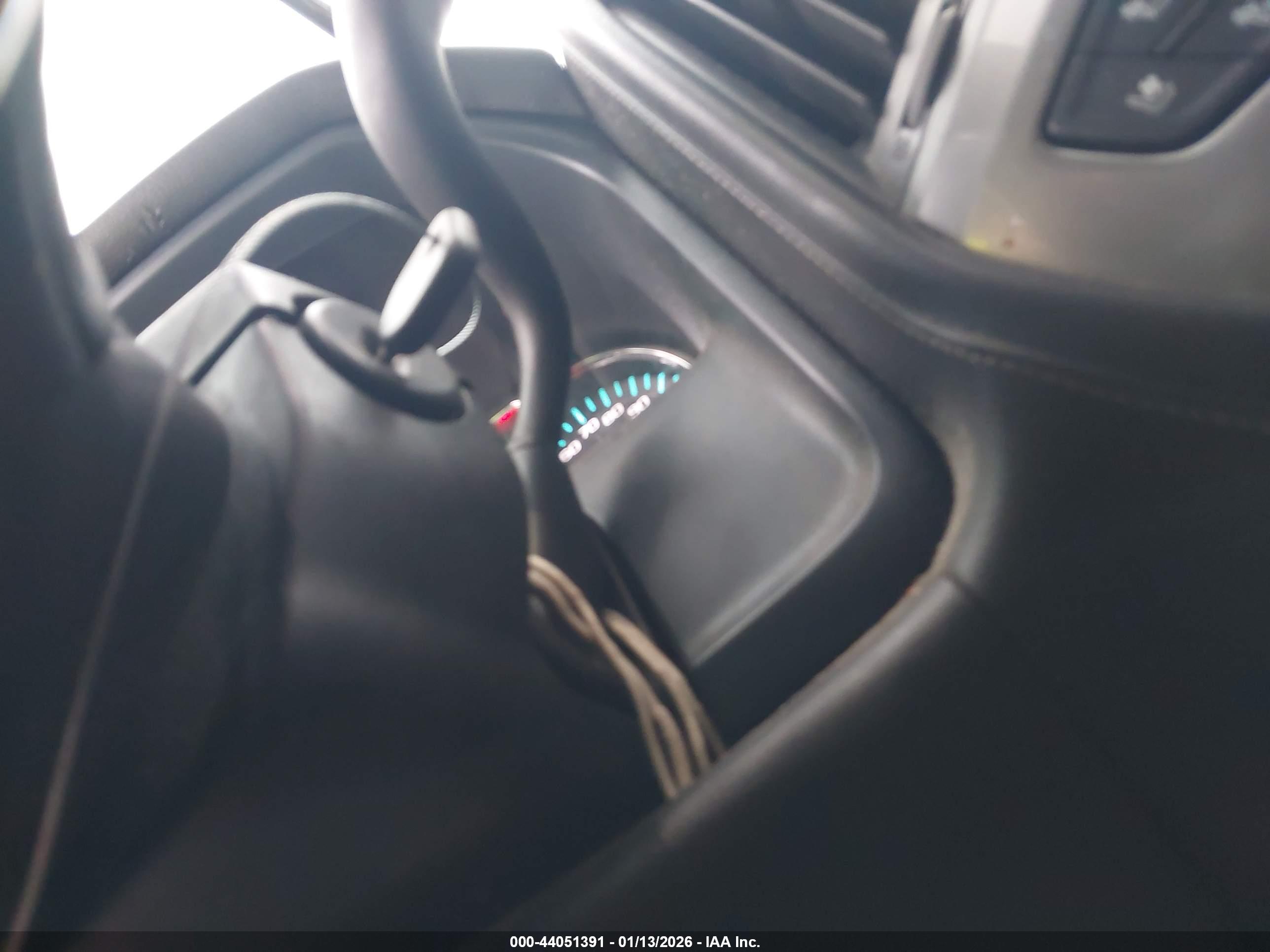 CHEVROLET SILVERADO image 11