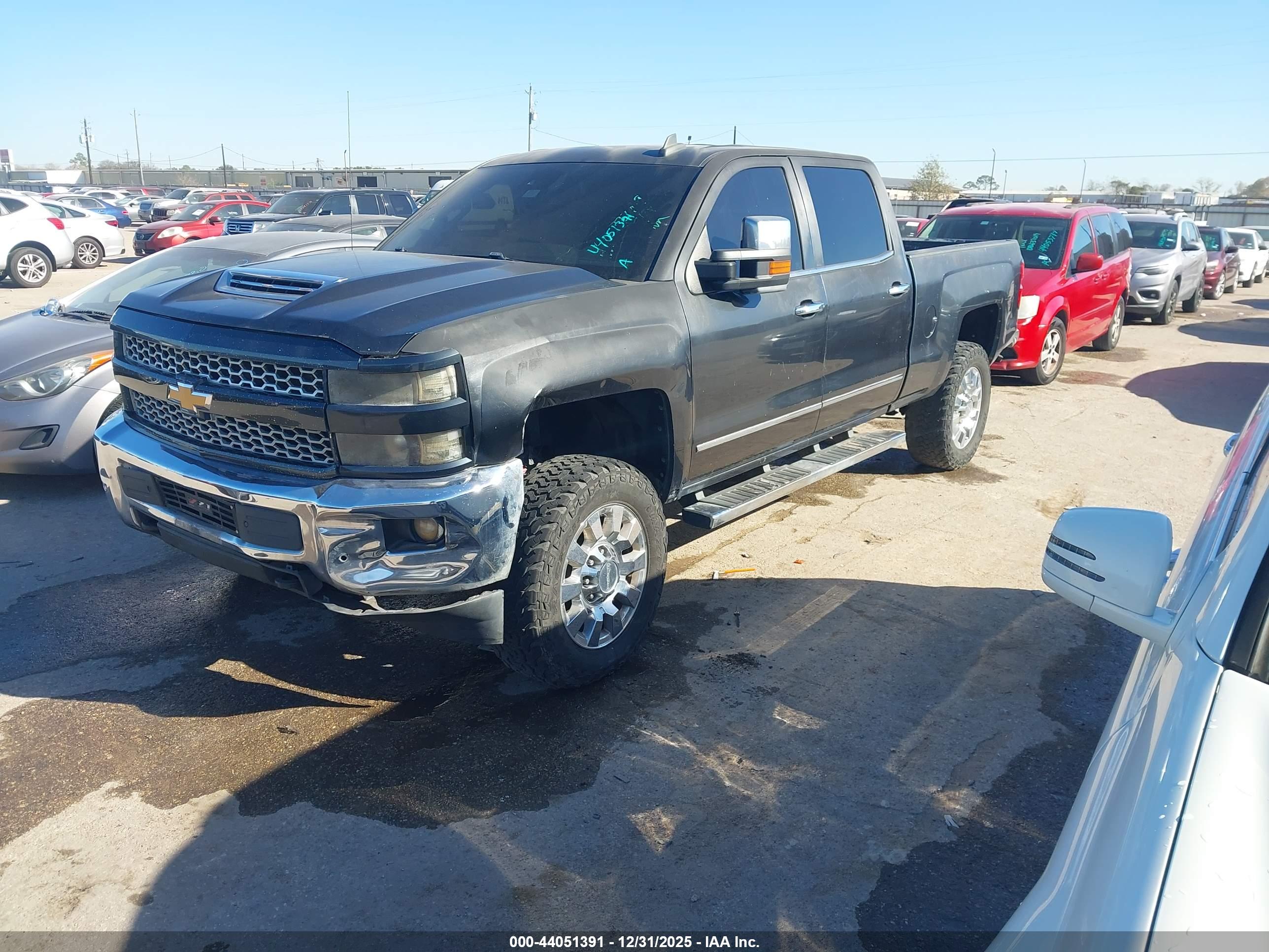 CHEVROLET SILVERADO image 2