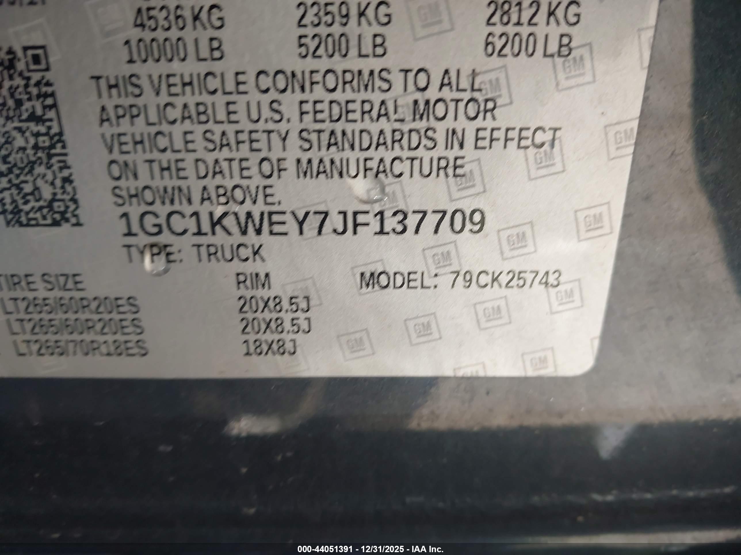 CHEVROLET SILVERADO image 9