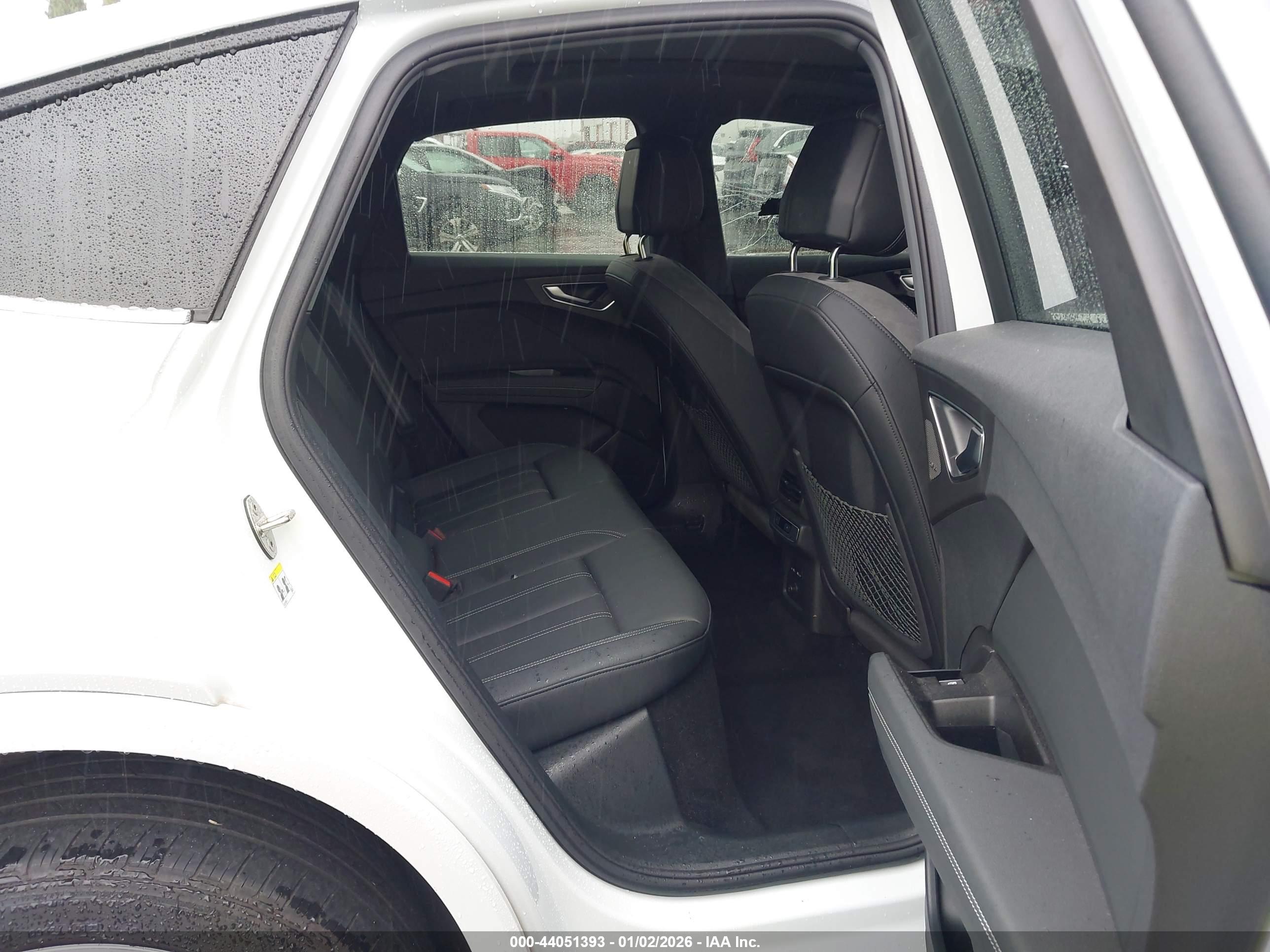 AUDI Q4 image 8