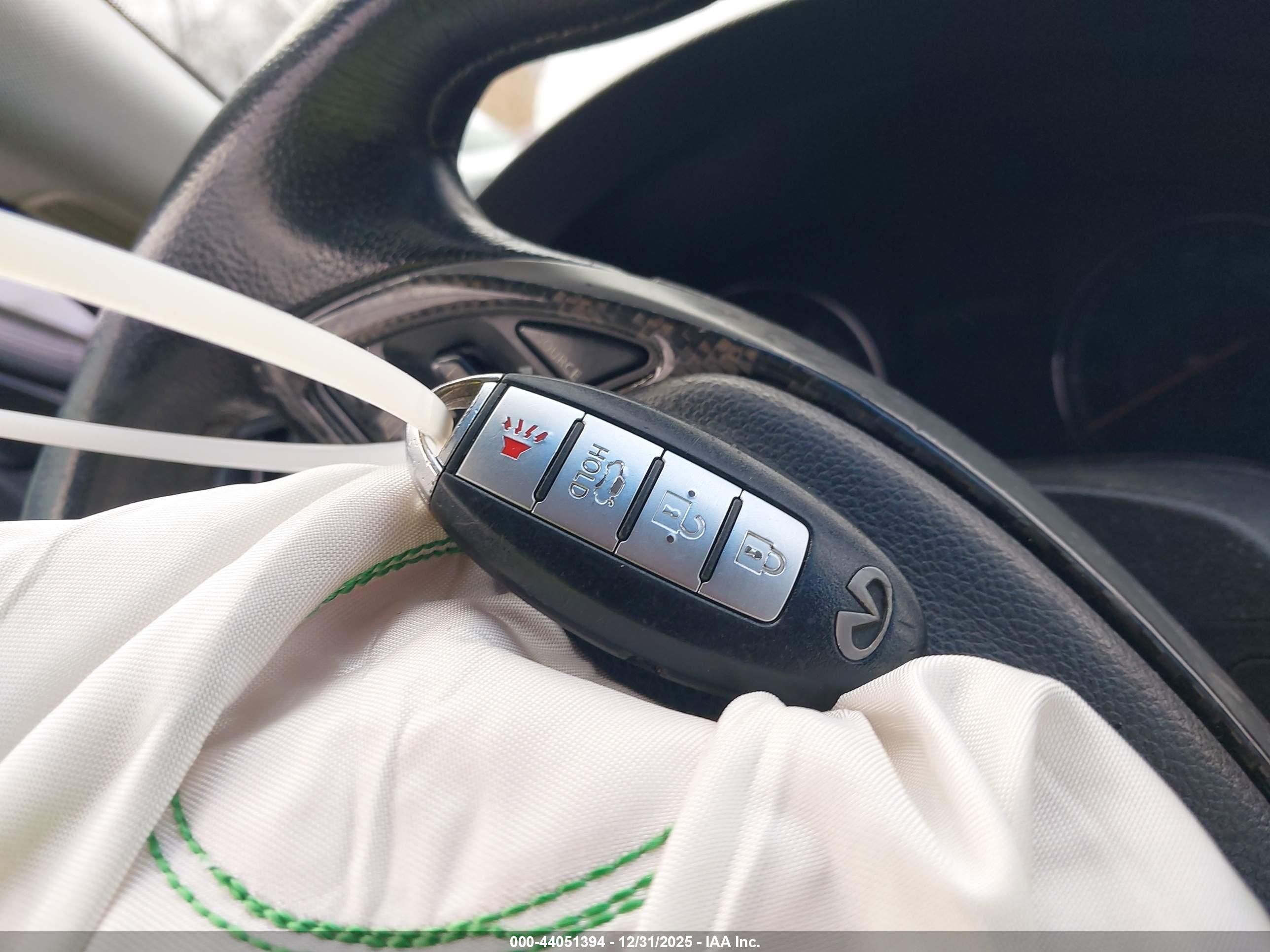 INFINITI G37X image 11