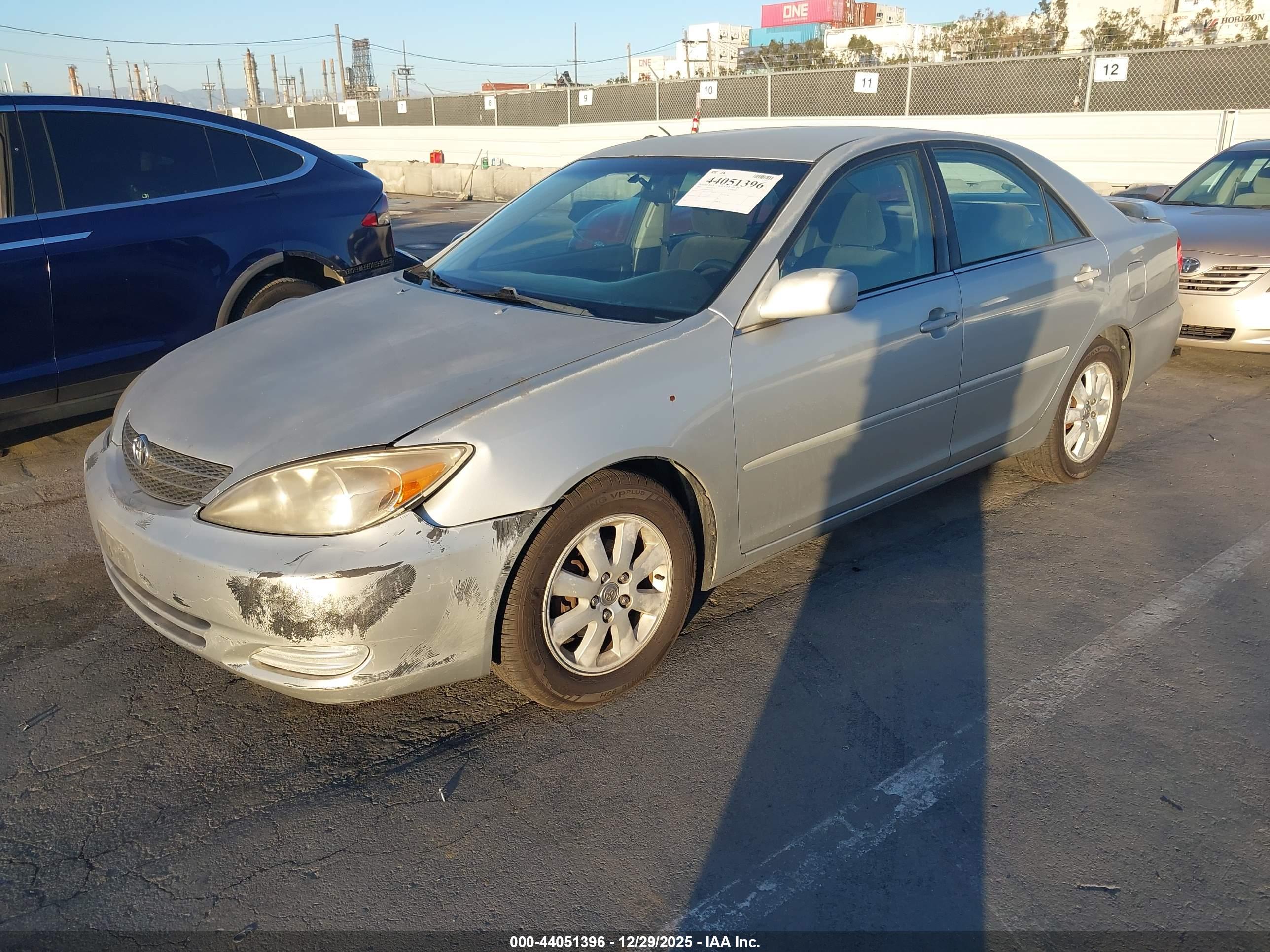 TOYOTA CAMRY image 2
