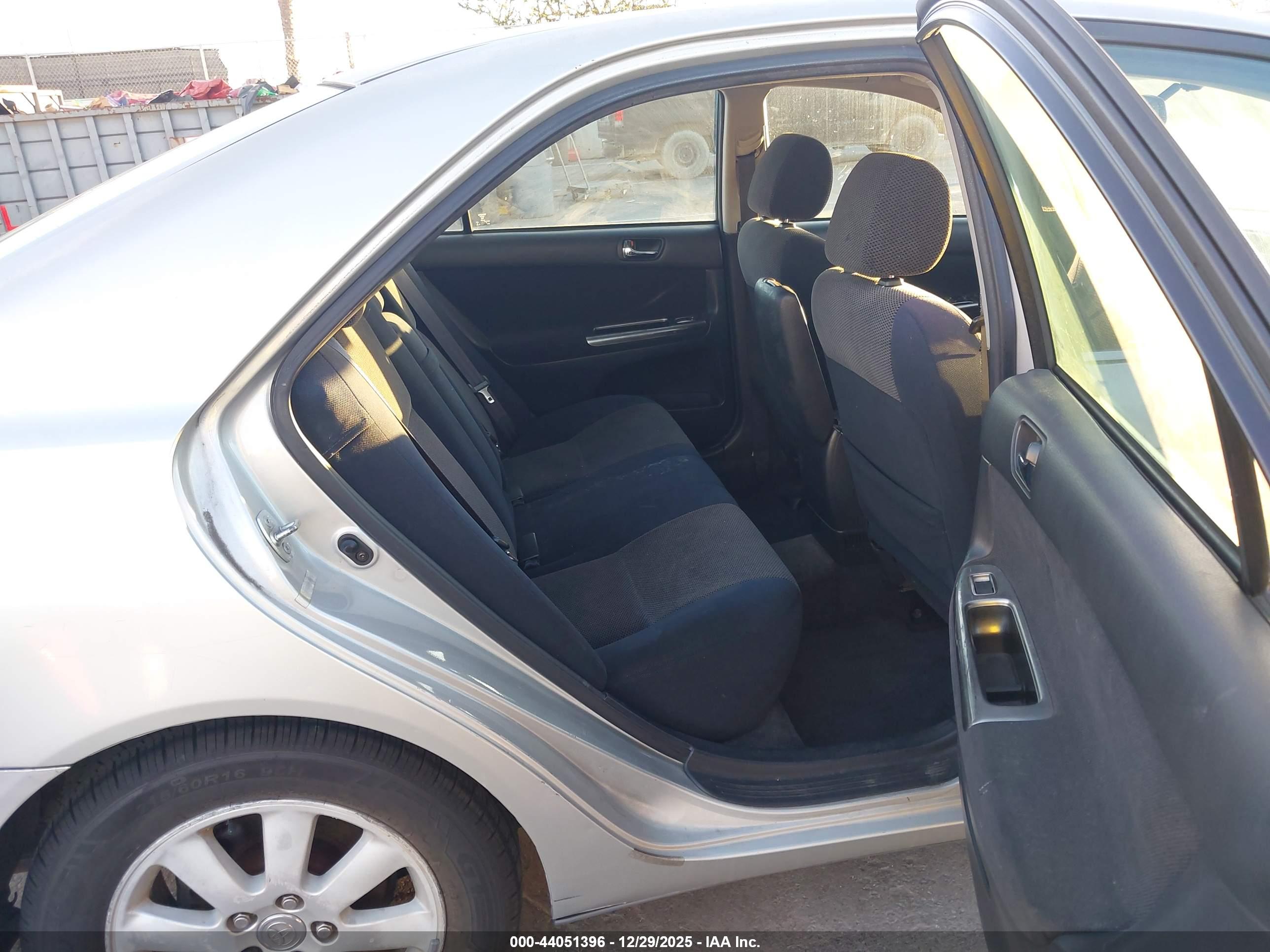 TOYOTA CAMRY image 8