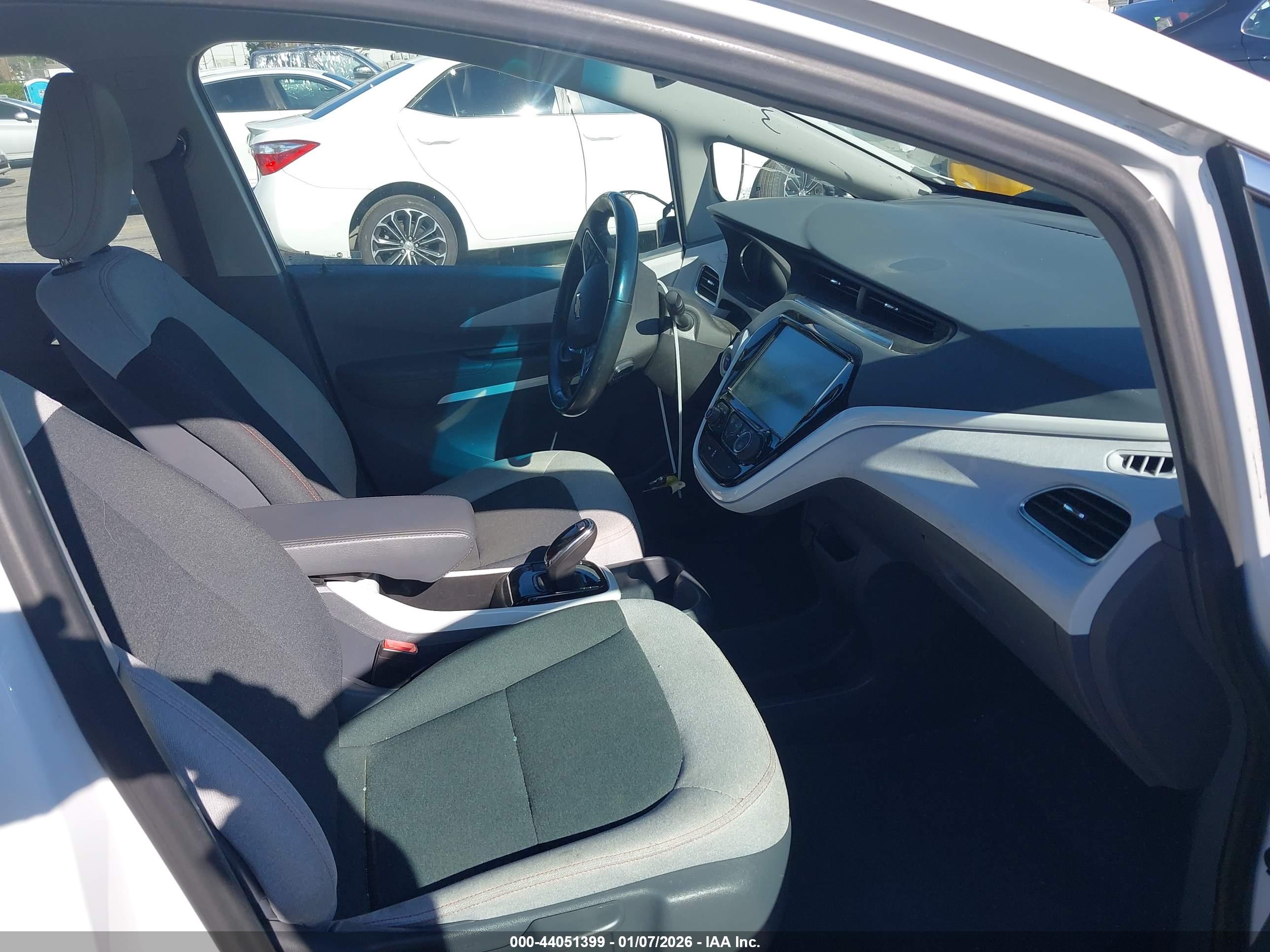CHEVROLET BOLT image 5