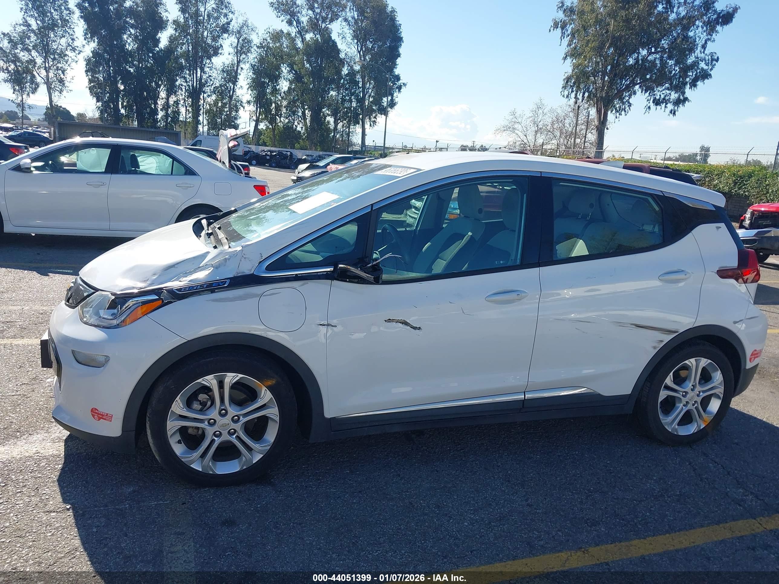 CHEVROLET BOLT image 6