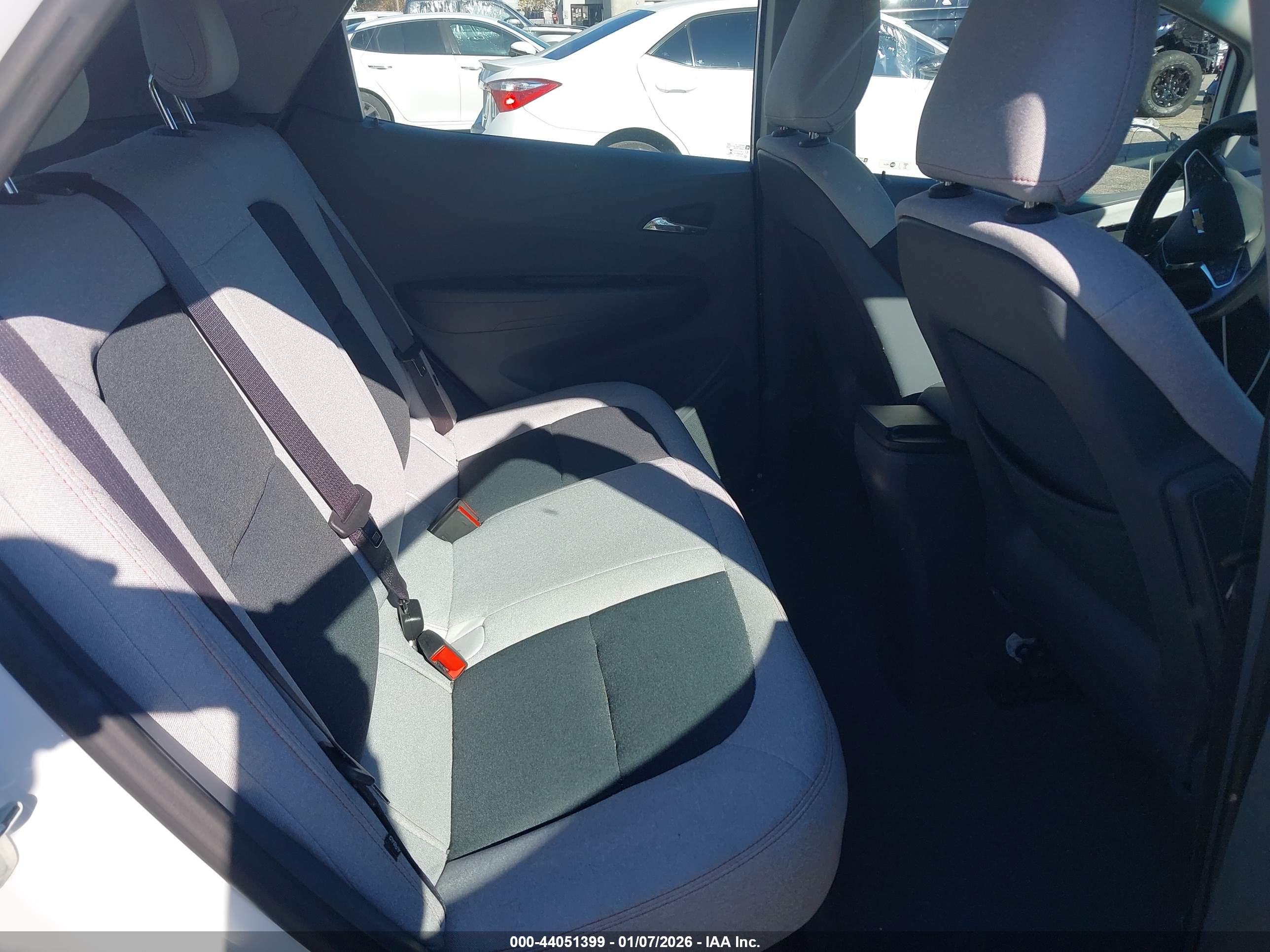 CHEVROLET BOLT image 8