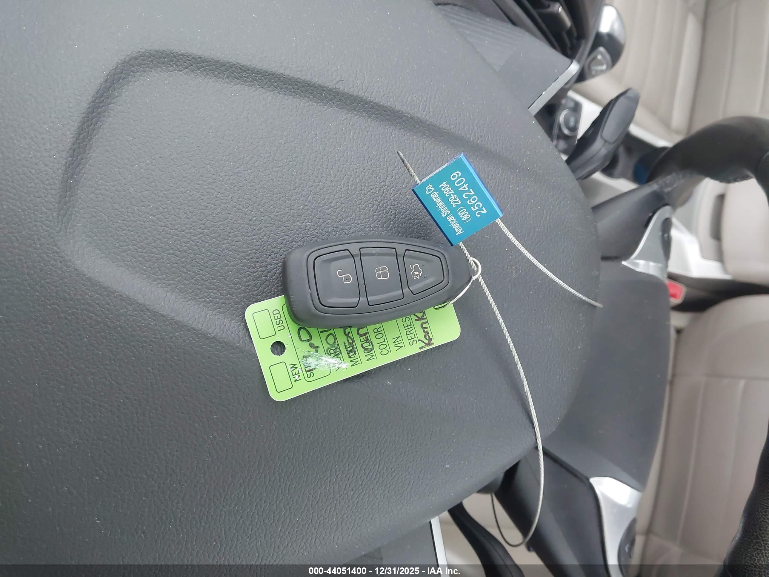 FORD C-MAX image 11