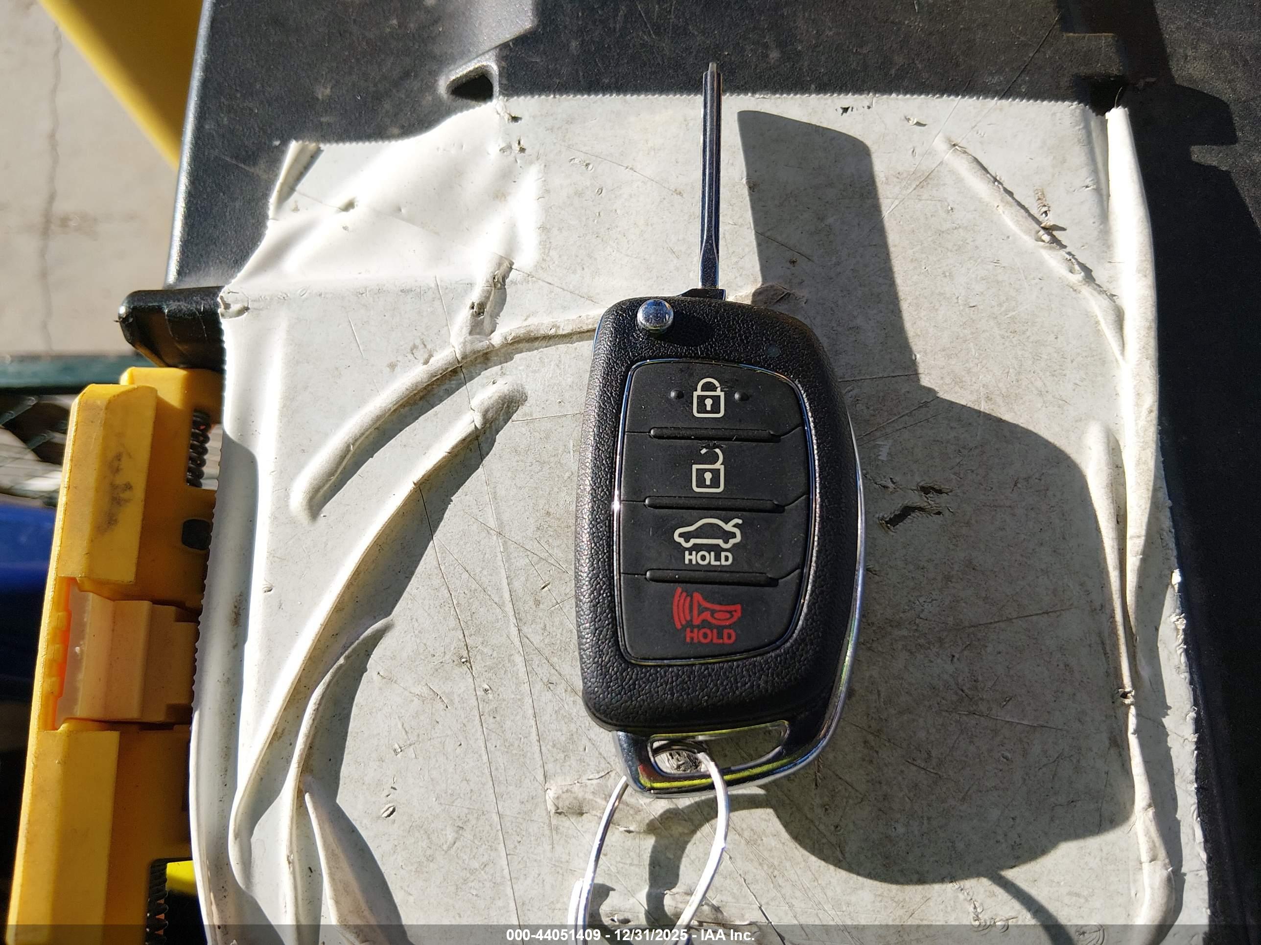 HYUNDAI SONATA image 11