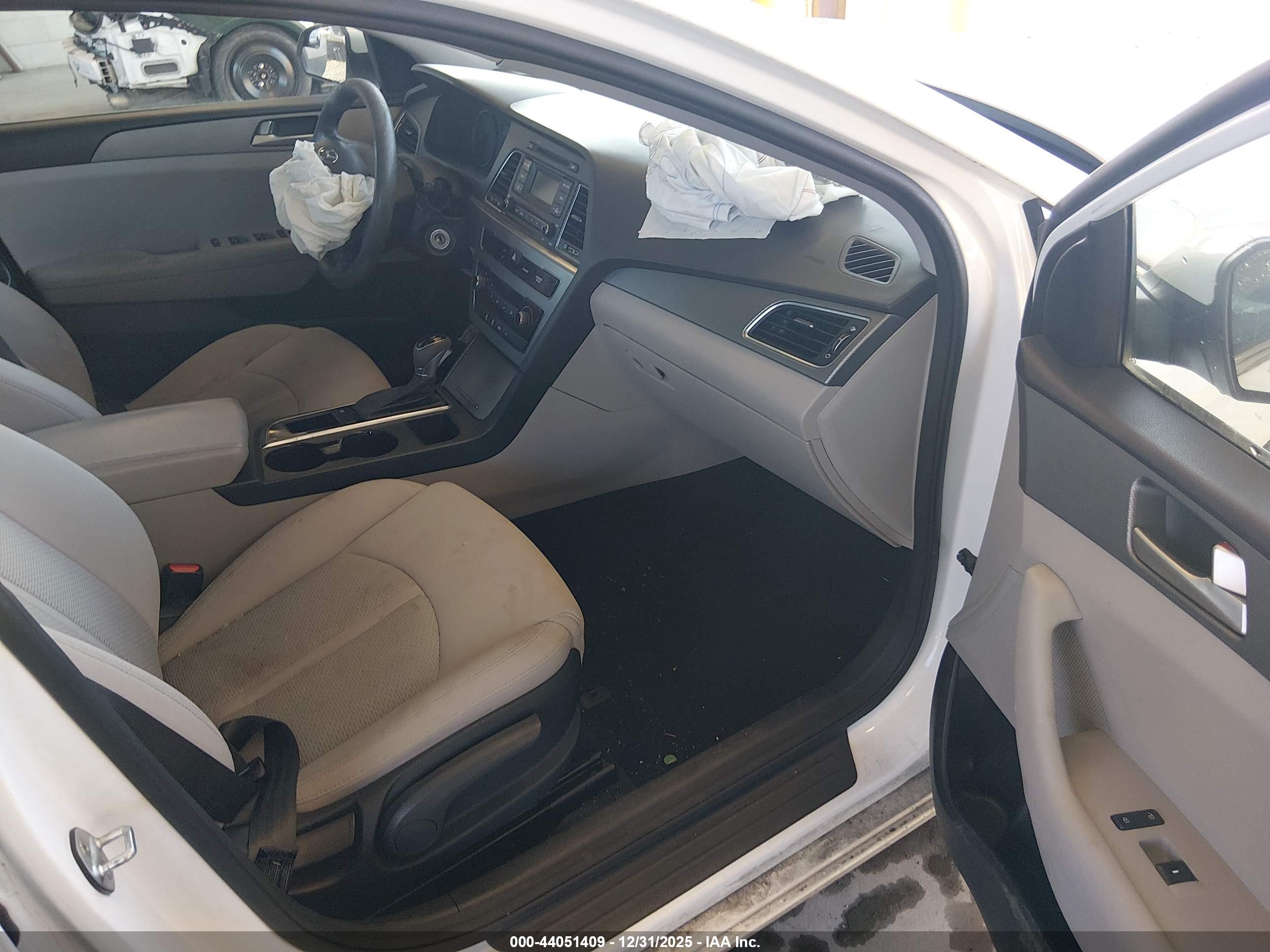 HYUNDAI SONATA image 5