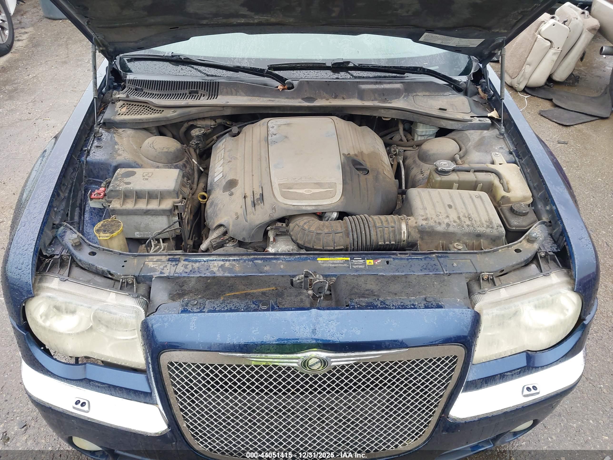 CHRYSLER 300C image 10
