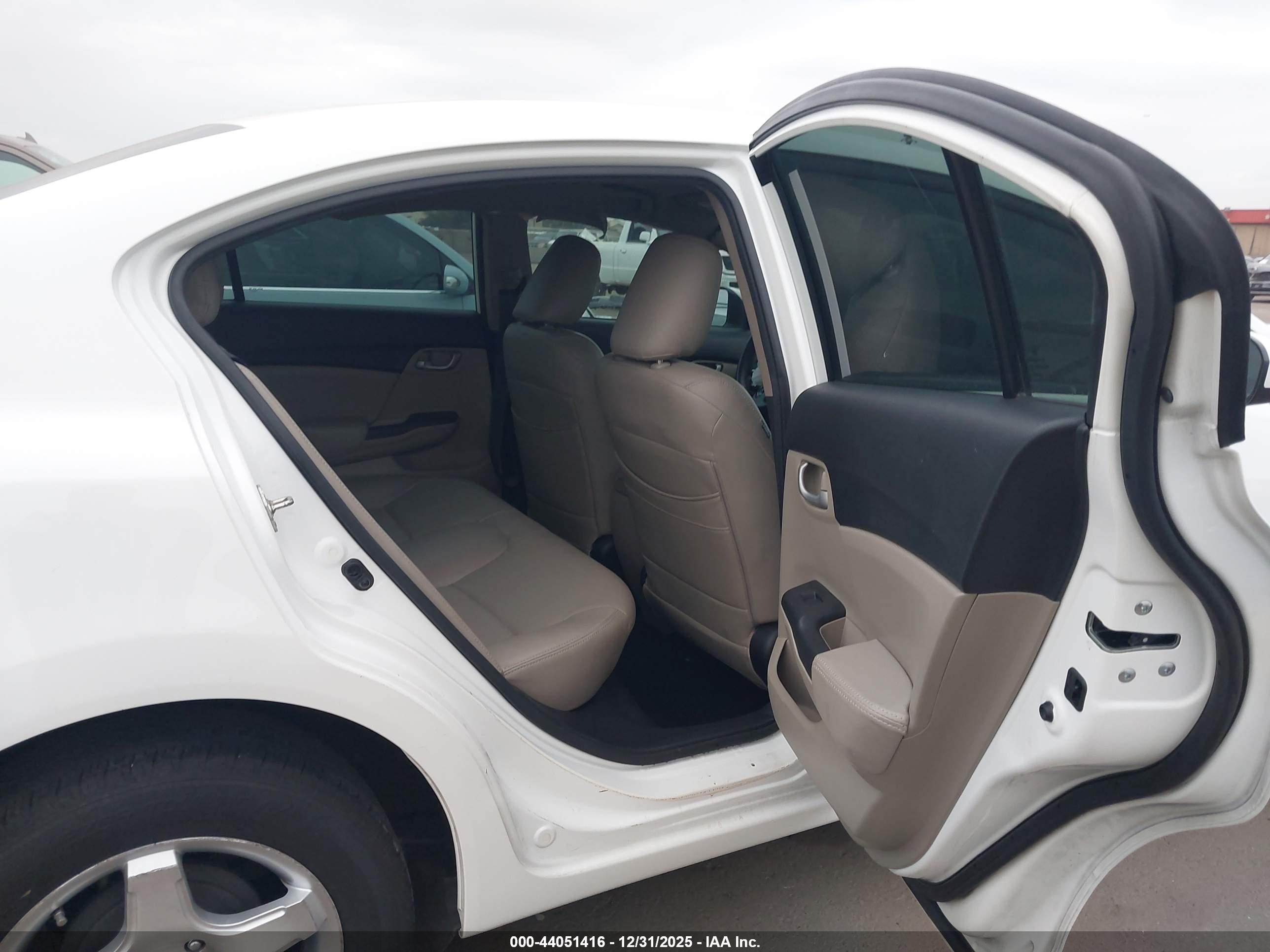 HONDA CIVIC image 8