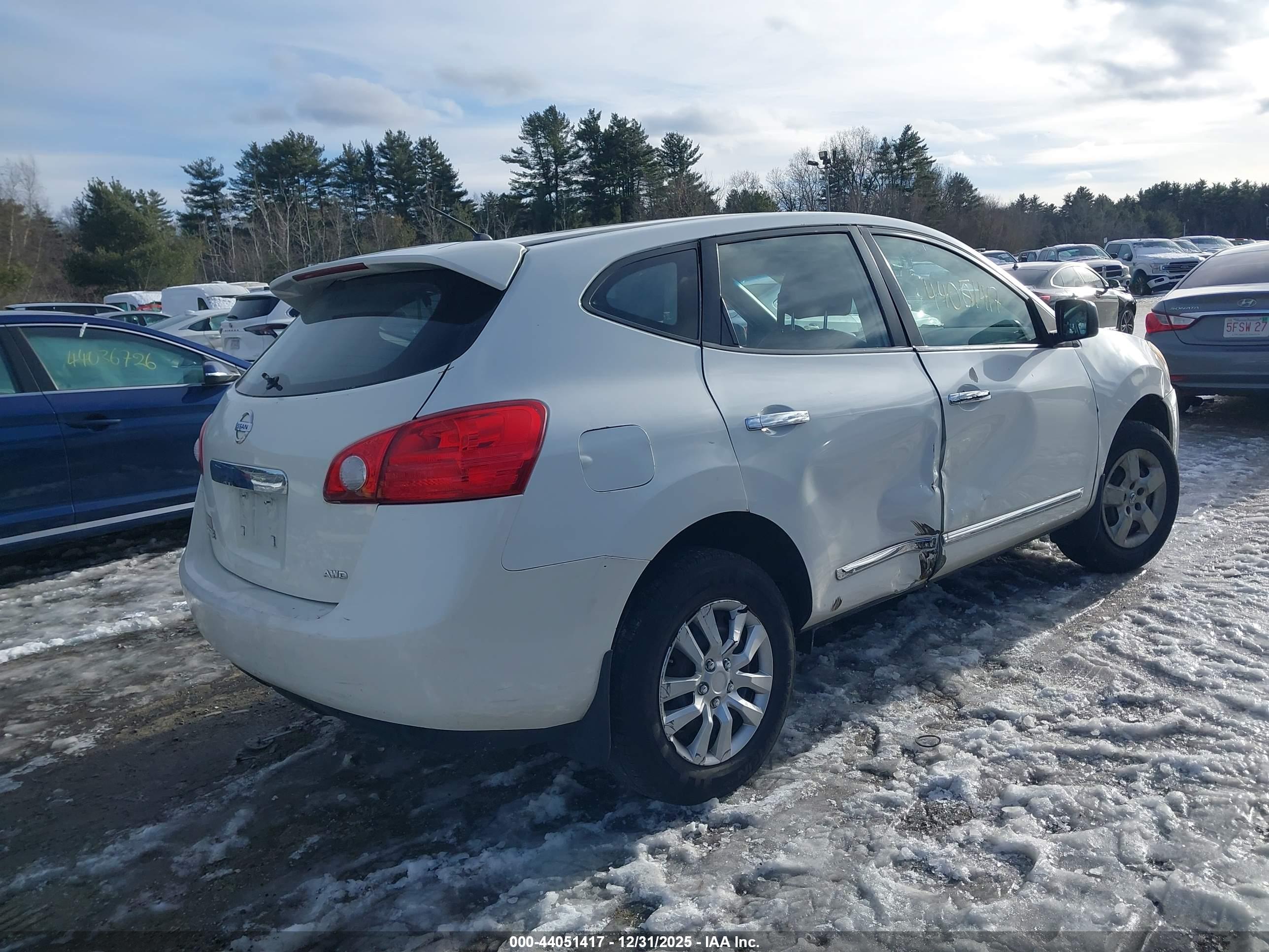 NISSAN ROGUE image 4