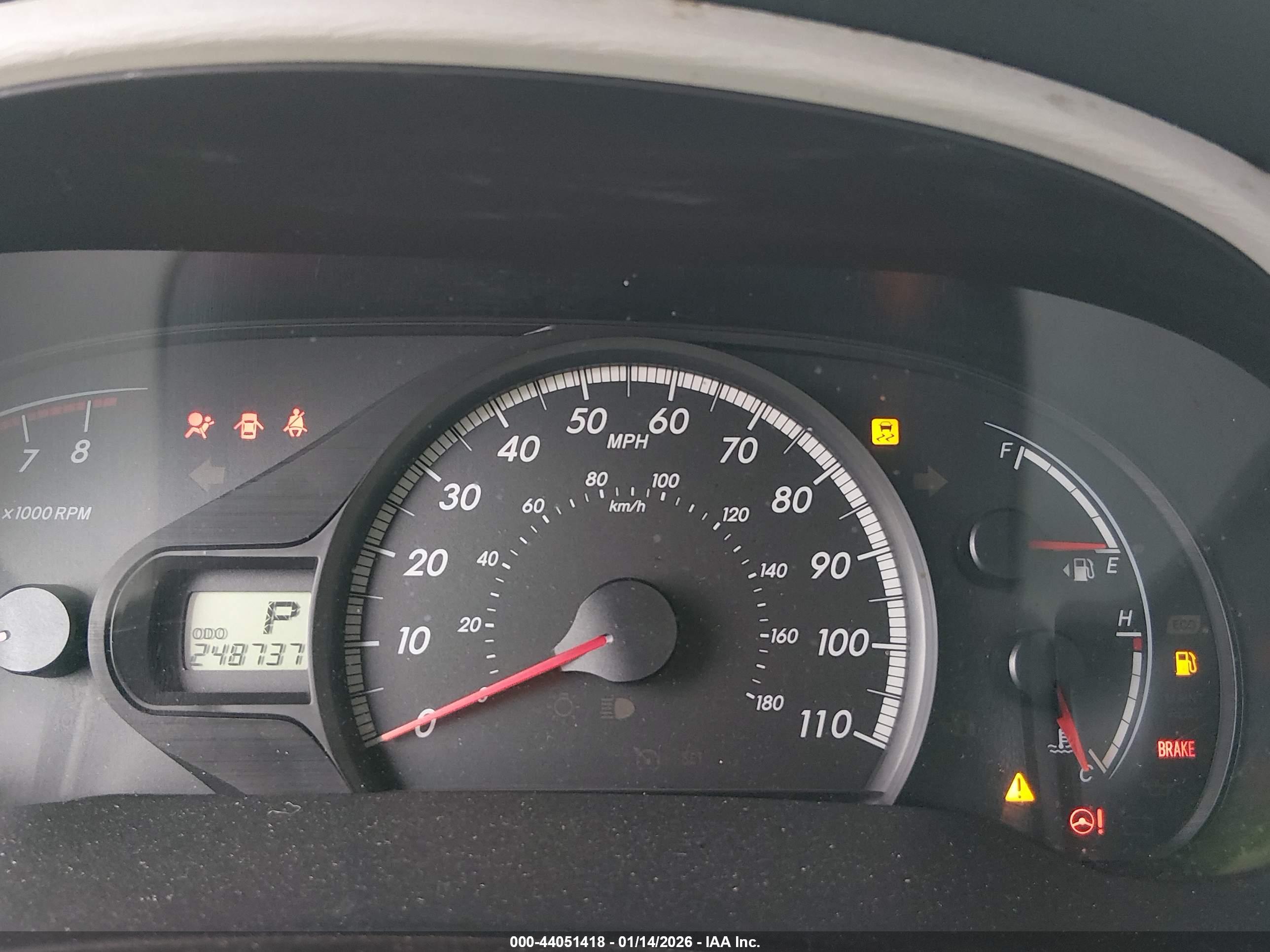 TOYOTA SIENNA image 7