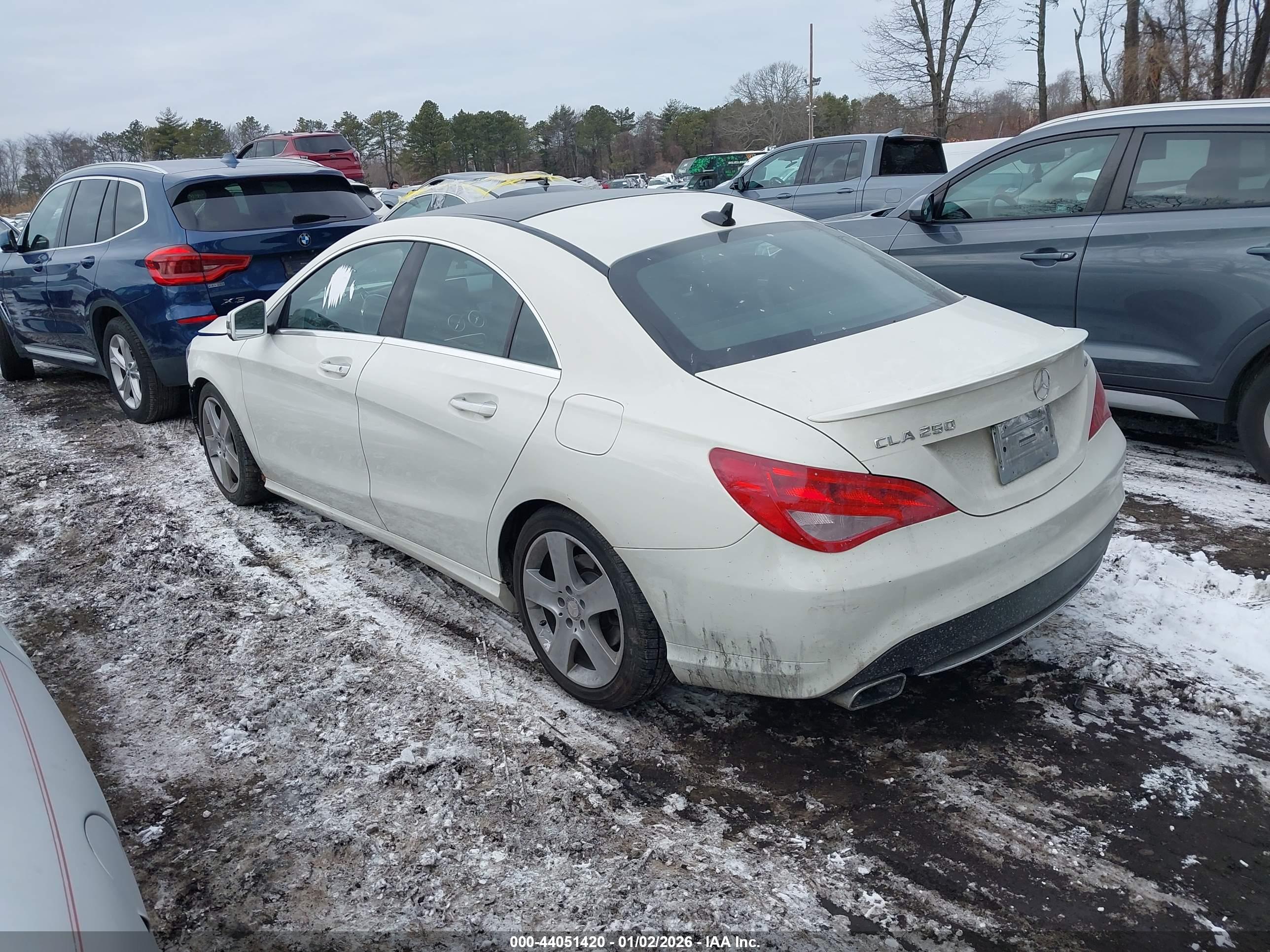 MERCEDES-BENZ CLA image 3