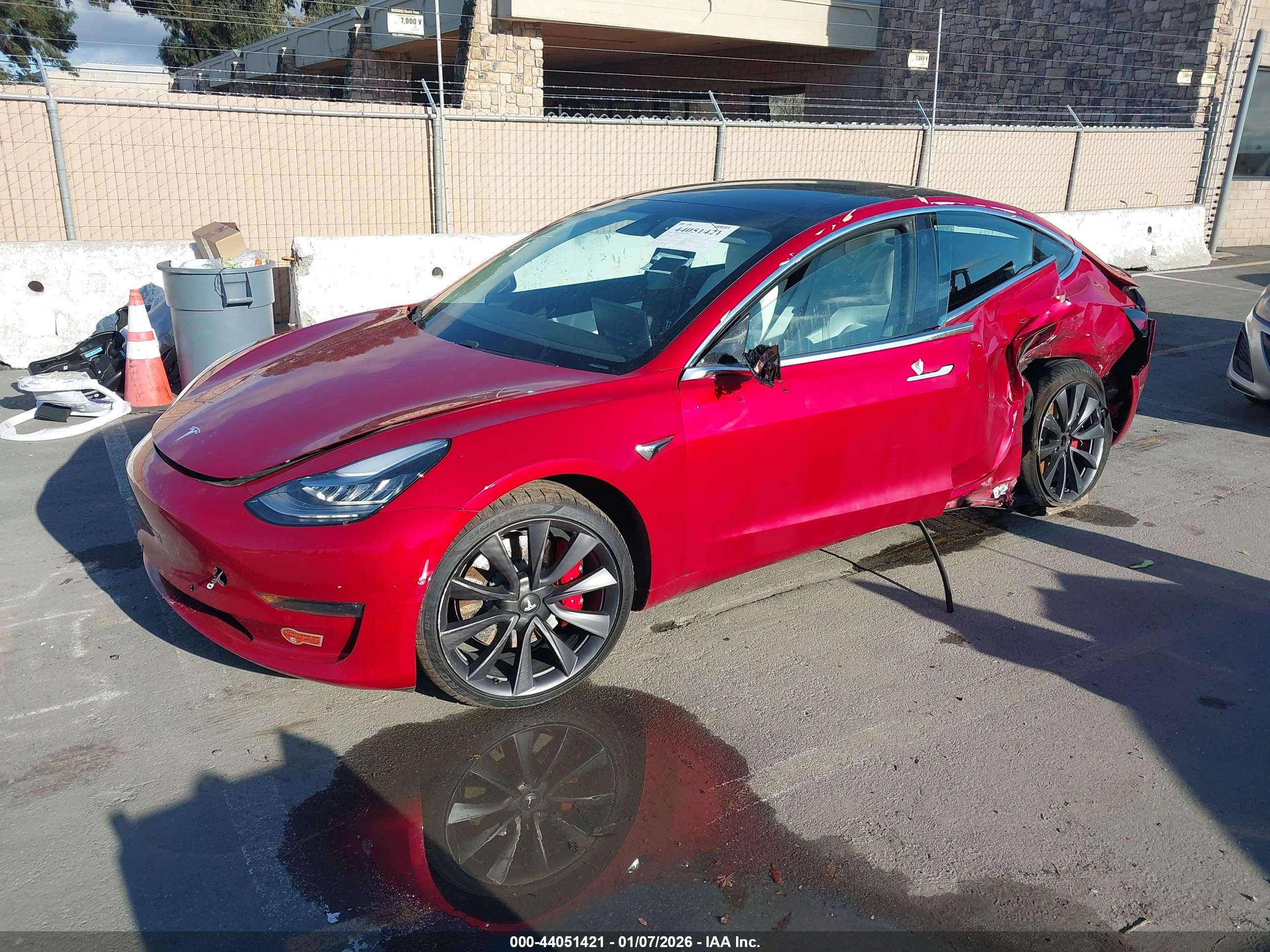 TESLA MODEL image 2