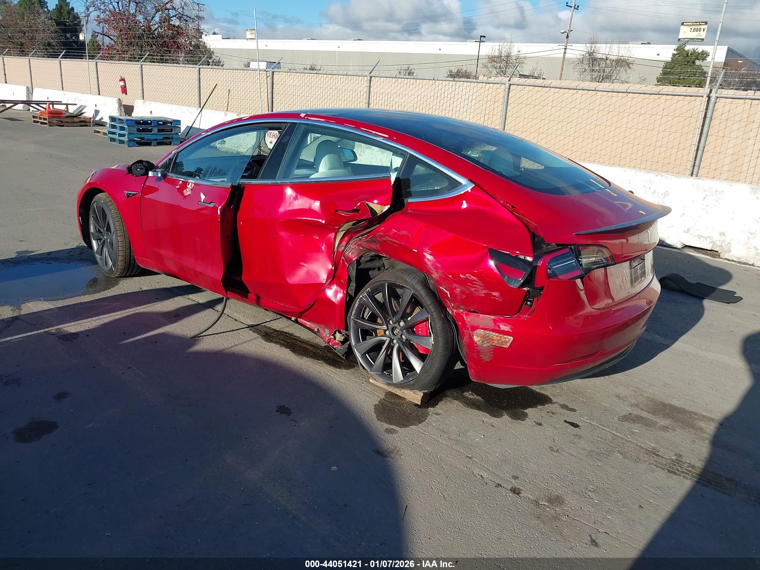 TESLA MODEL image 3