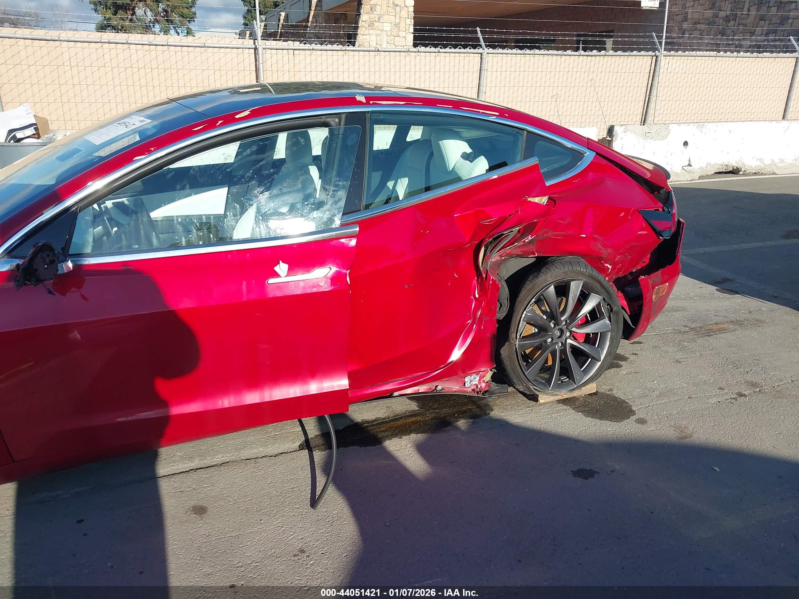 TESLA MODEL image 6