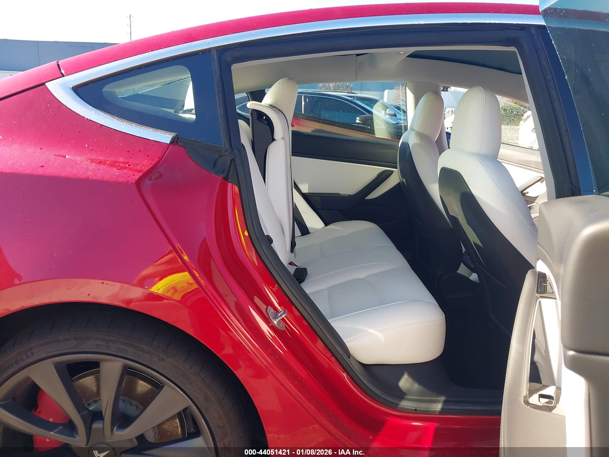 TESLA MODEL image 8